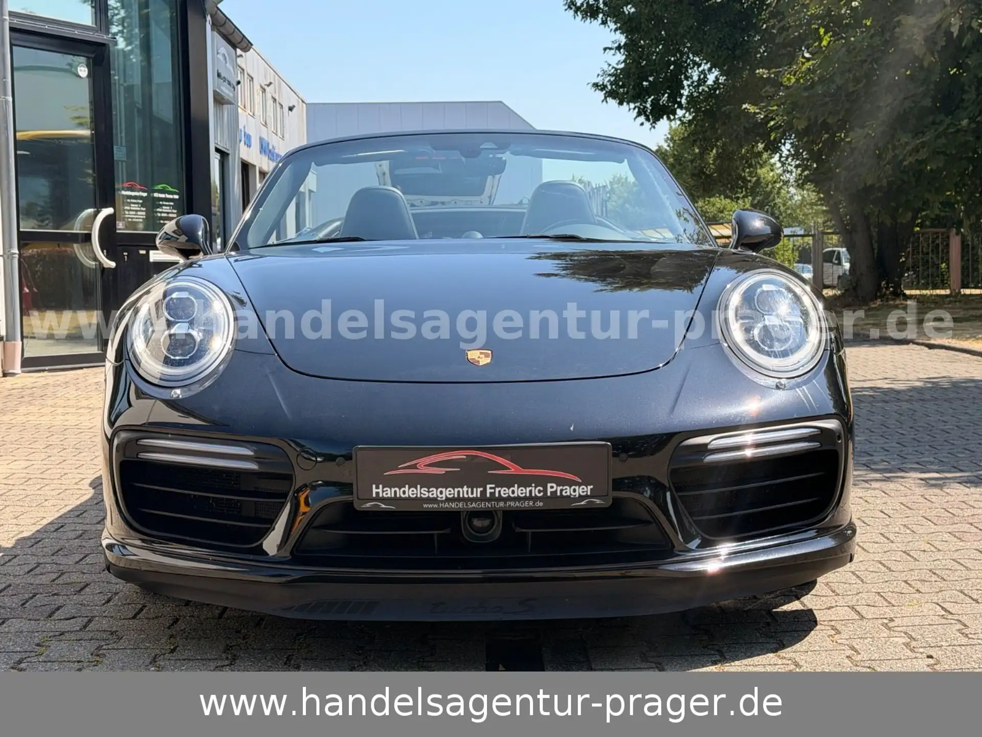 포르쉐 Porsche 911 911 Turbo S Cabriolet 2017 검정 사진 2