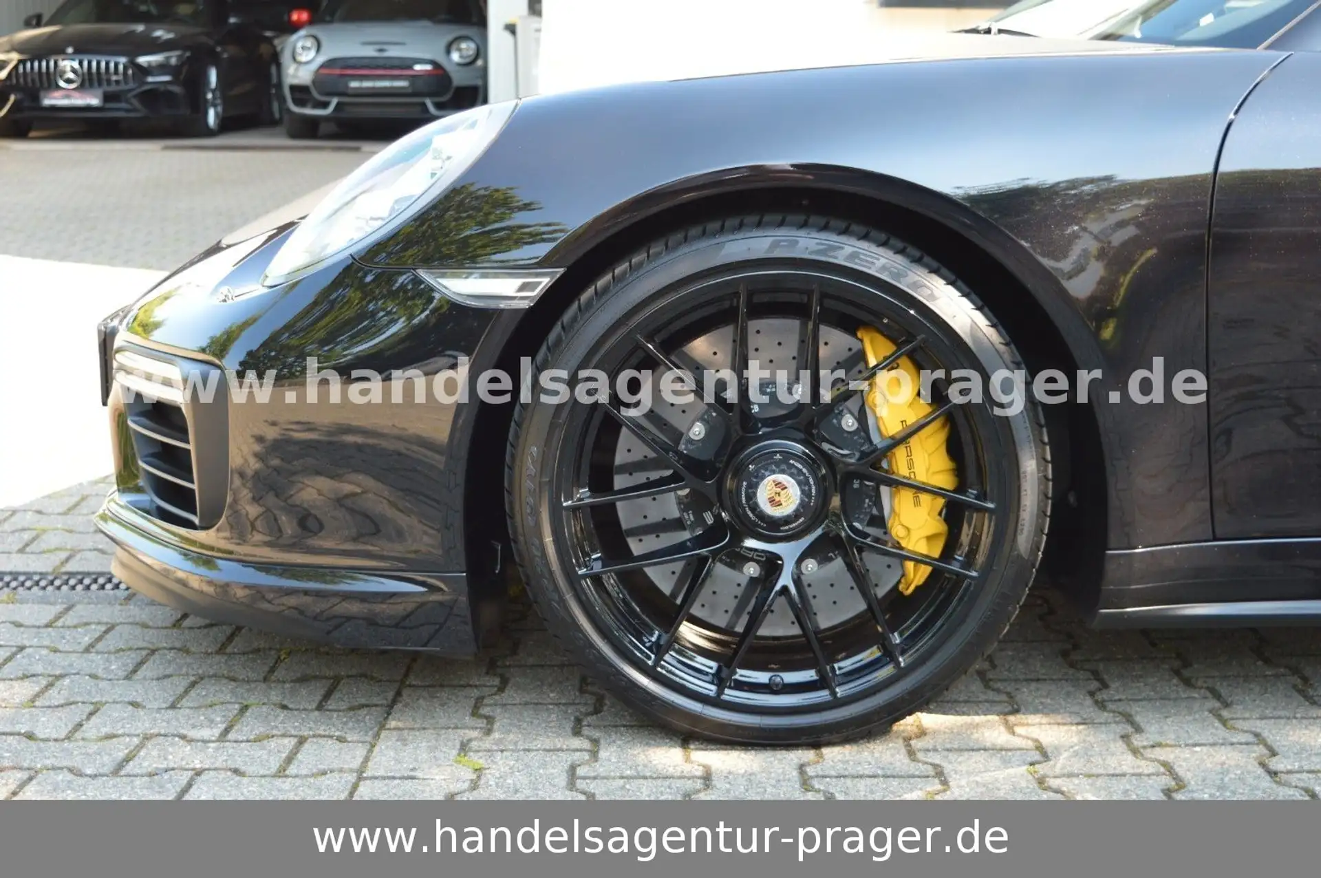포르쉐 Porsche 911 911 Turbo S Cabriolet 2017 검정 사진 4
