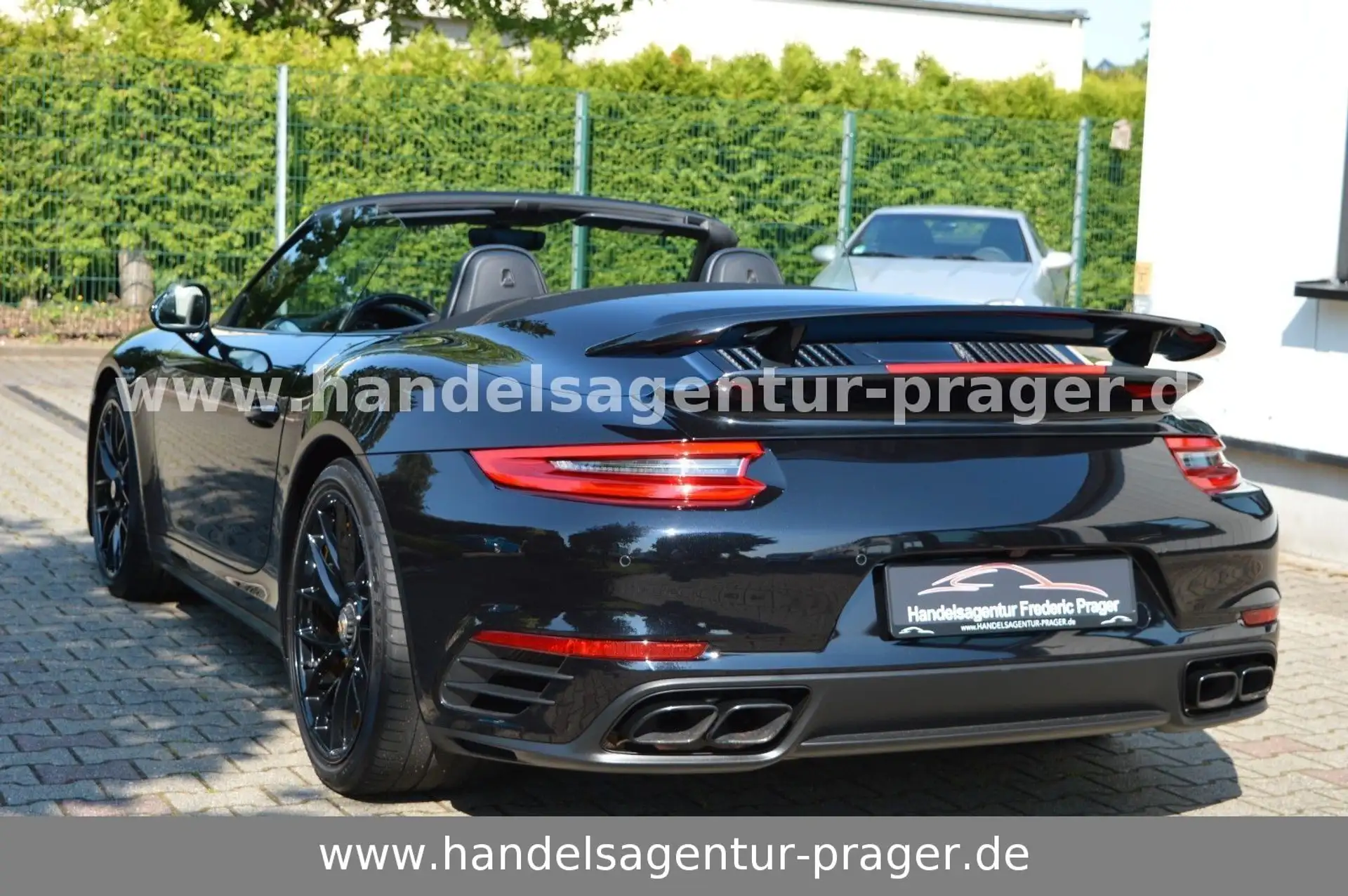 포르쉐 Porsche 911 911 Turbo S Cabriolet 2017 검정 사진 6
