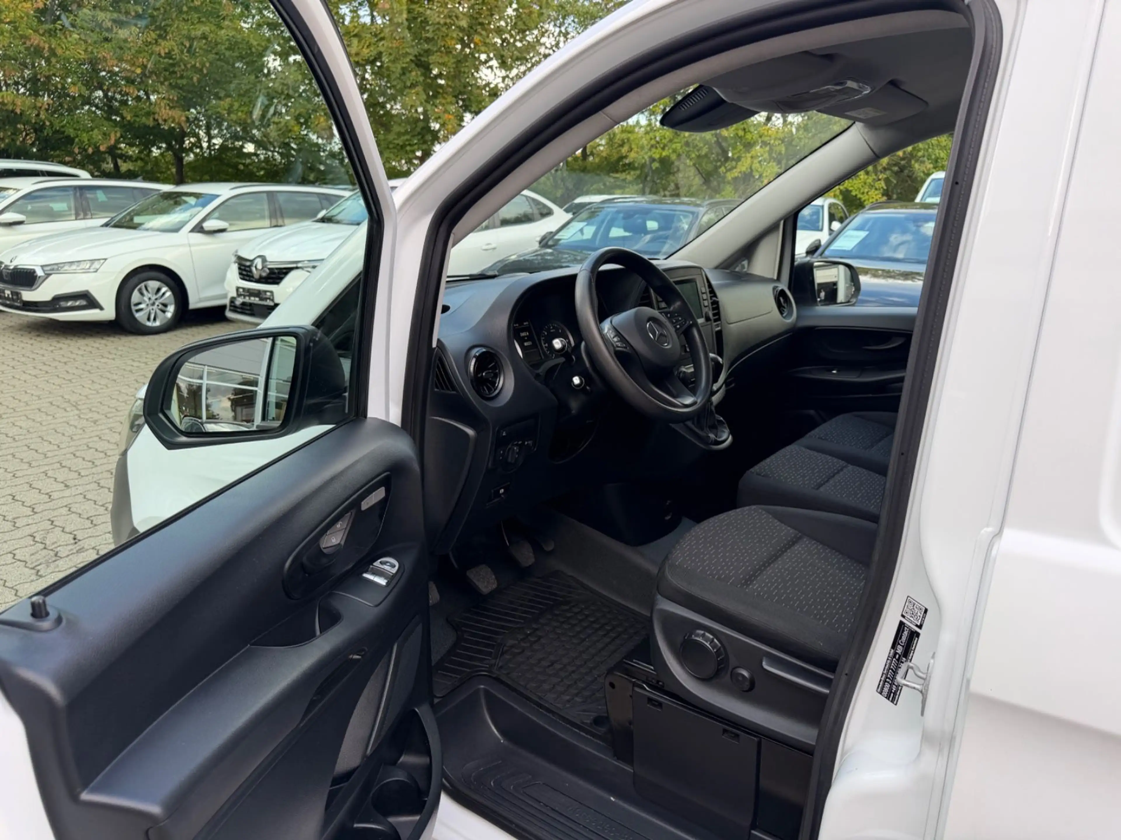 Mercedes-Benz Vito Kasten 116 CDI RWD lang PRO — photo 15