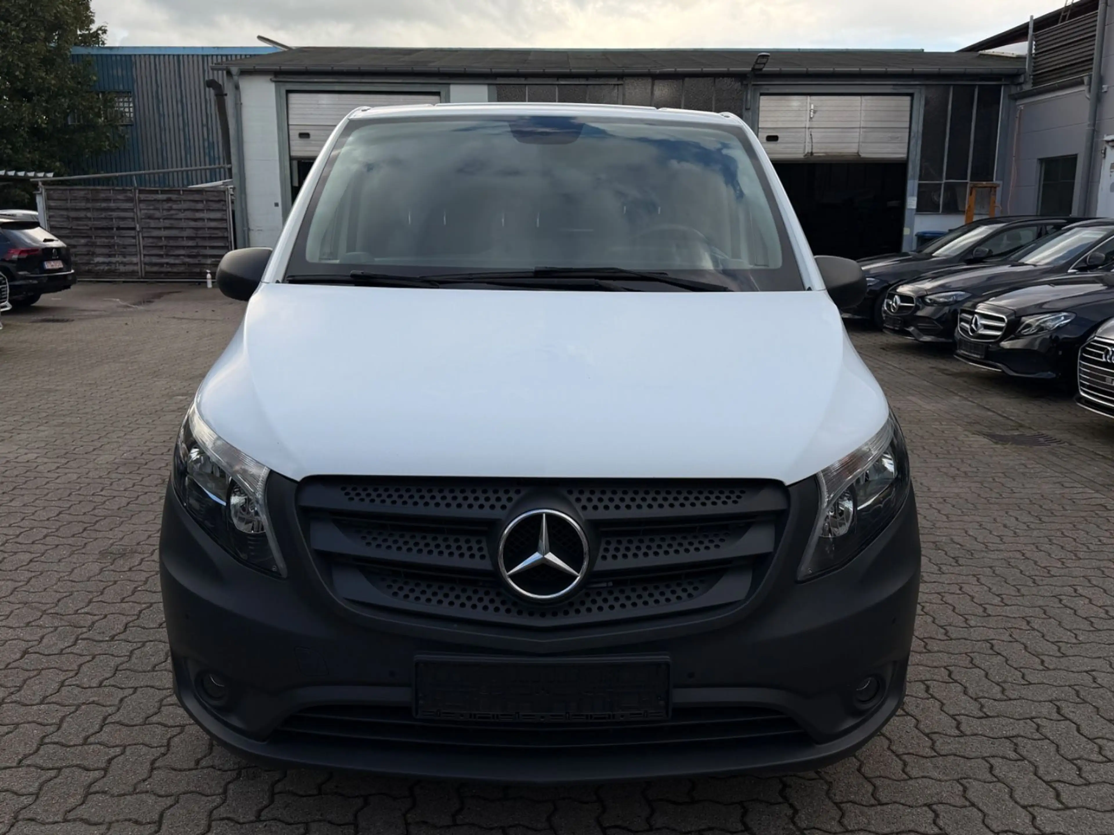 Mercedes-Benz Vito Kasten 116 CDI RWD lang PRO — photo 2
