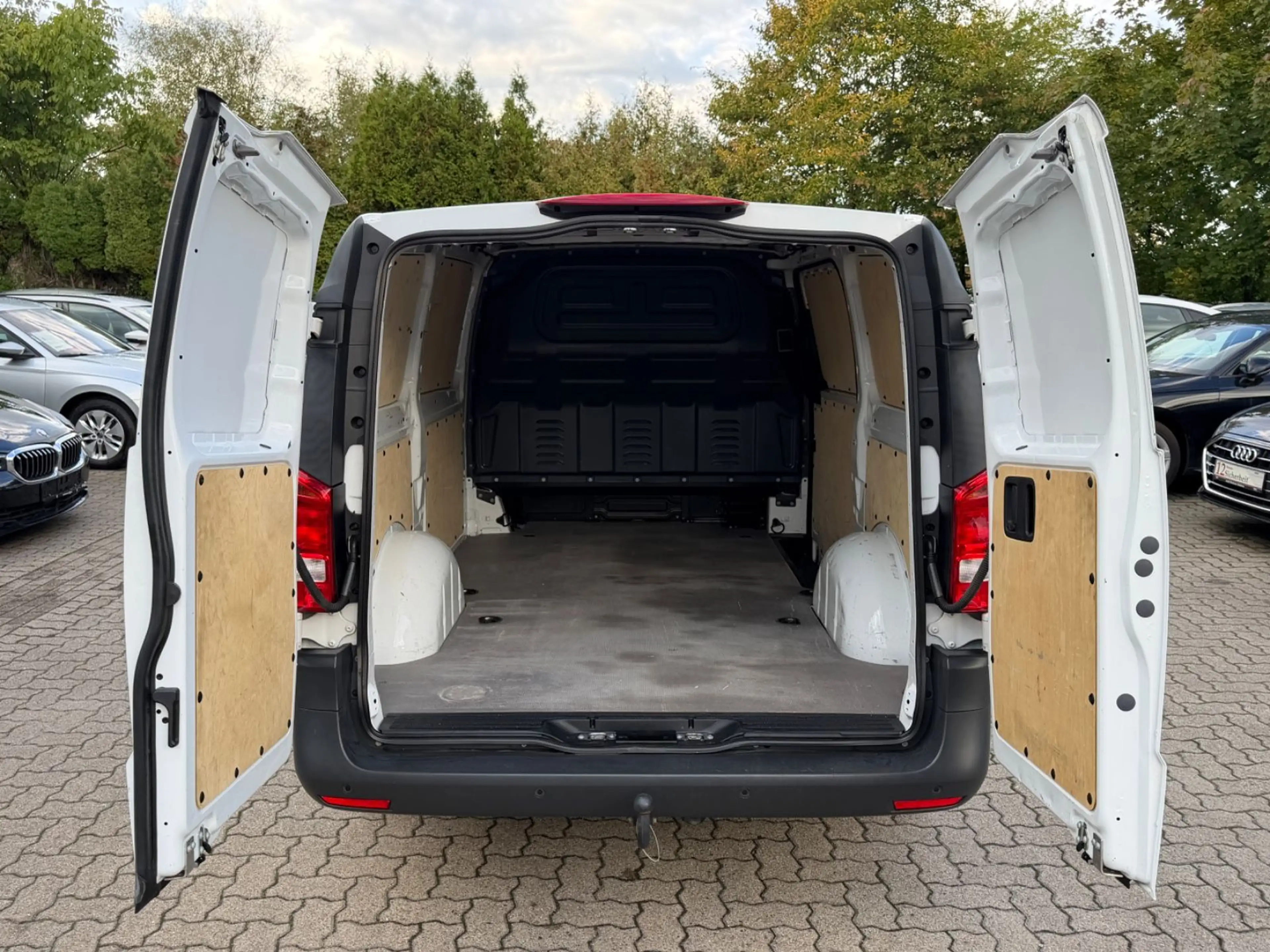 Mercedes-Benz Vito Kasten 116 CDI RWD lang PRO — photo 8