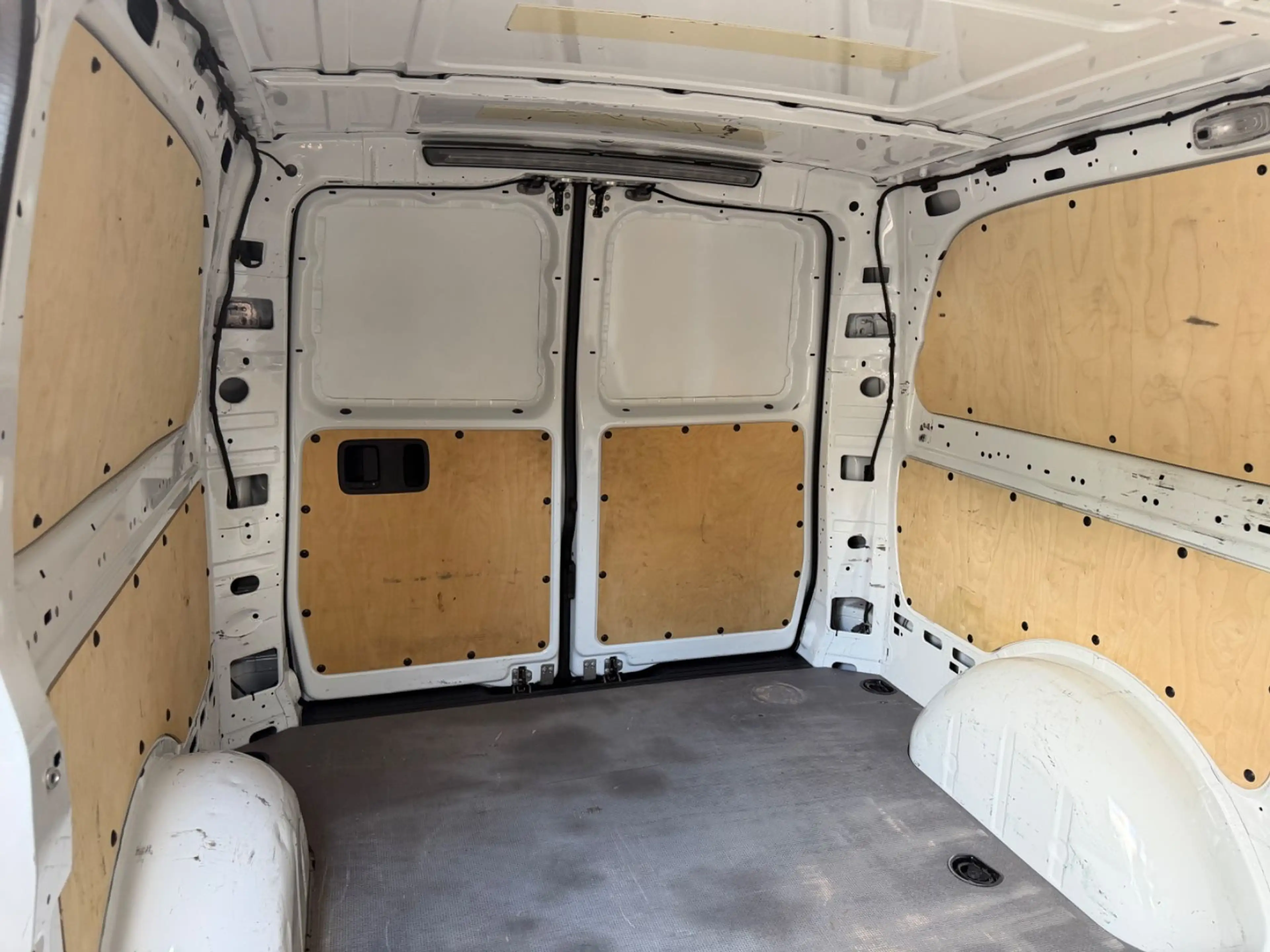 Mercedes-Benz Vito Kasten 116 CDI RWD lang PRO — photo 5