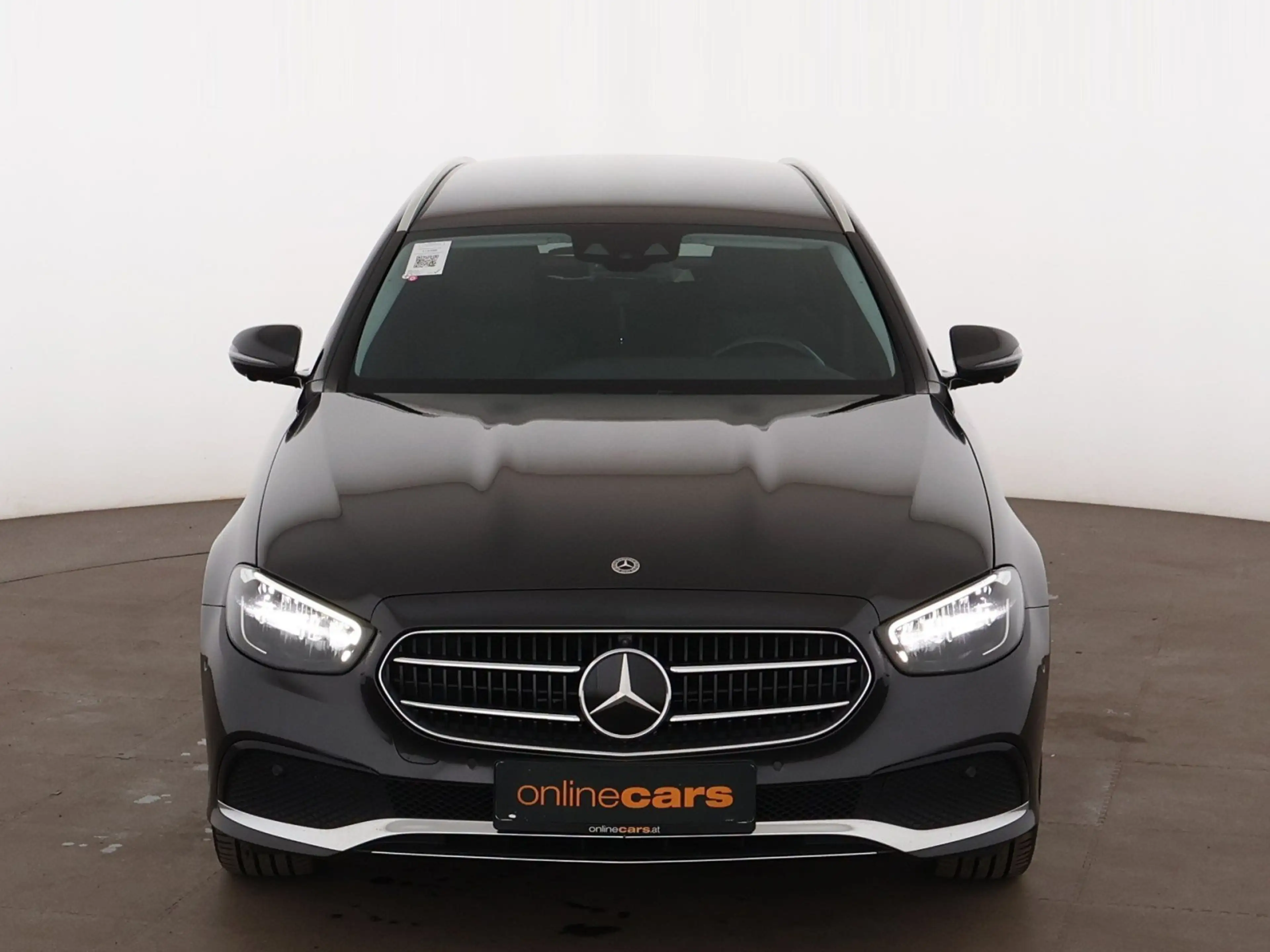Mercedes-Benz E 300 de 4Matic Avantgarde Aut LED 360-CAM RADAR — photo 2