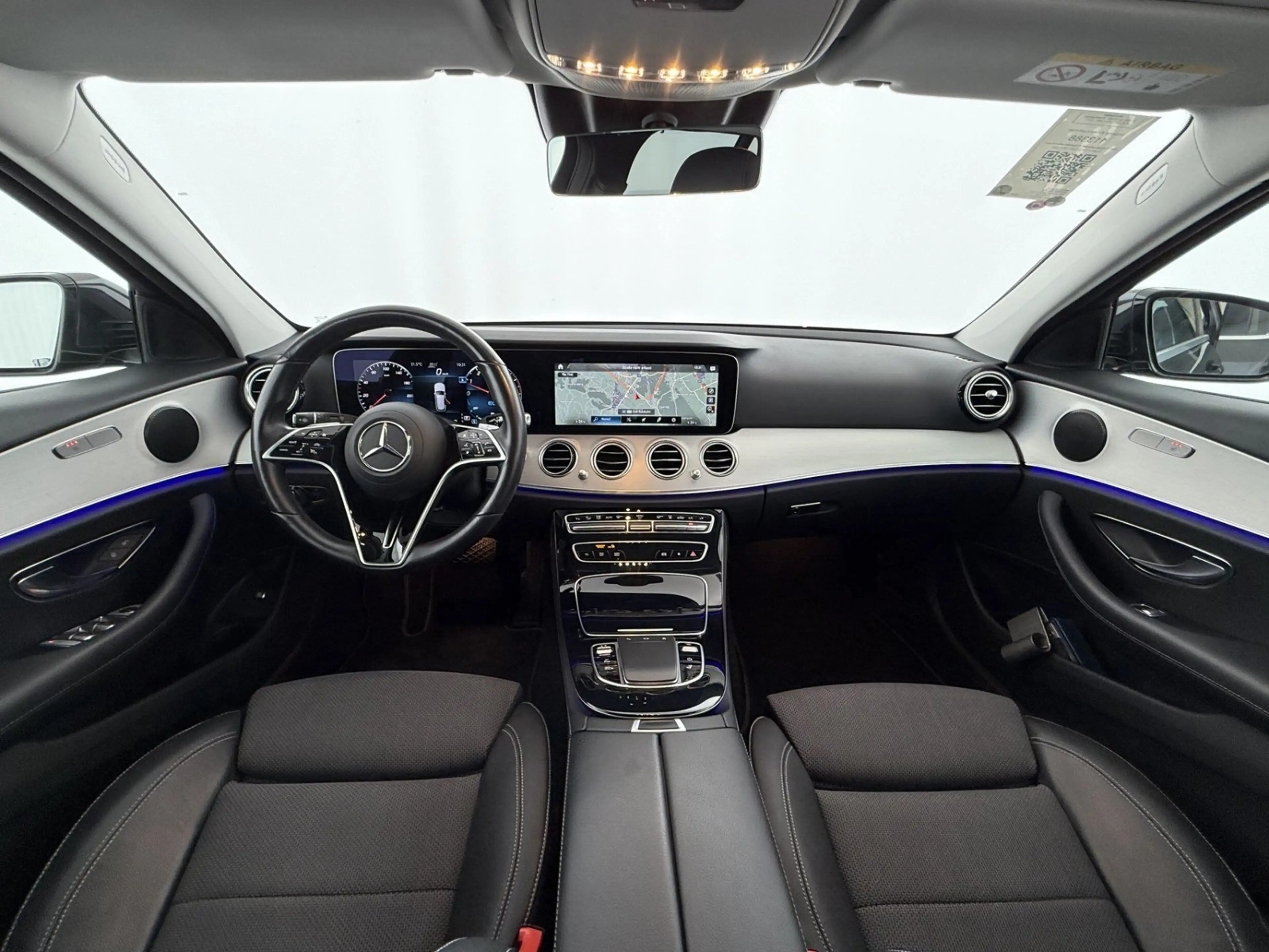 Mercedes-Benz E 300 de 4Matic Avantgarde Aut LED 360-CAM RADAR — photo 13