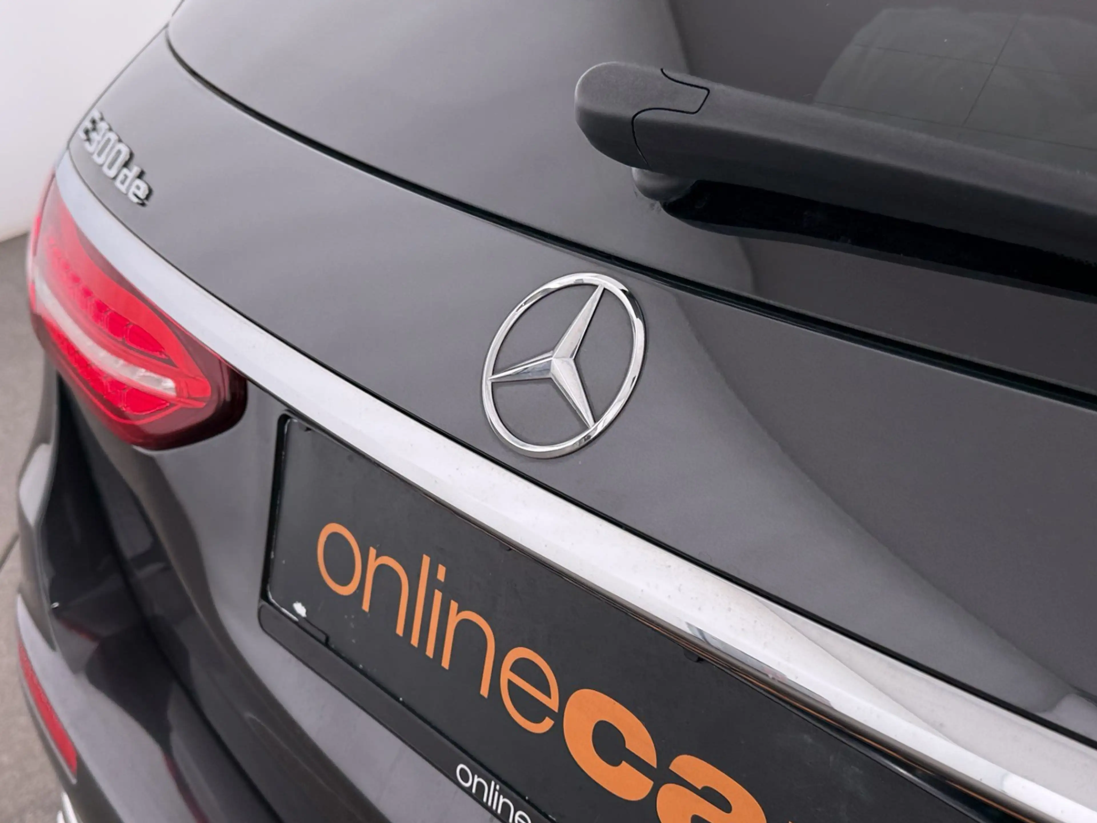 Mercedes-Benz E 300 de 4Matic Avantgarde Aut LED 360-CAM RADAR — photo 10
