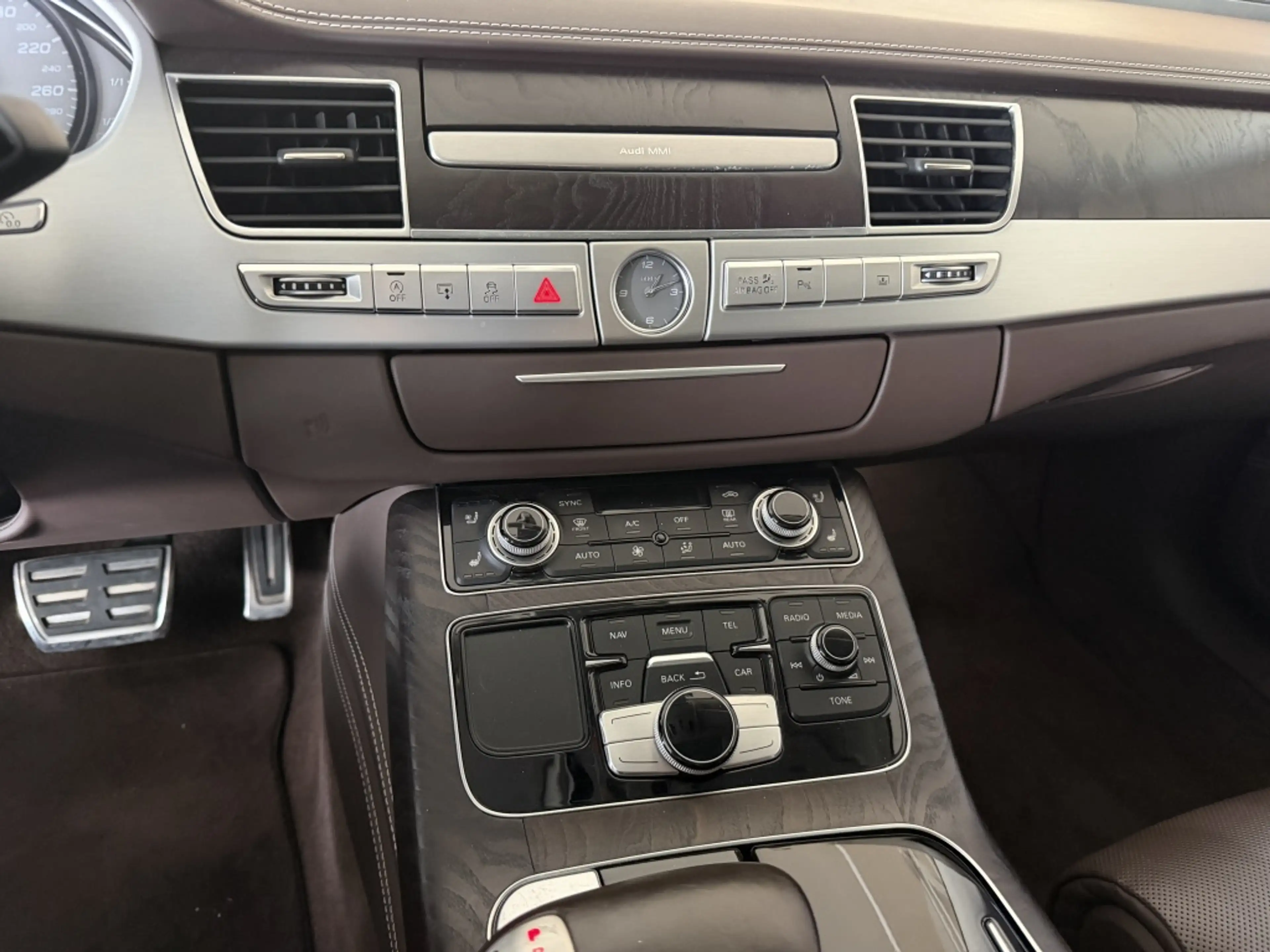 Audi S8 4.0 TFSI S8 pl q PL+ — photo 8