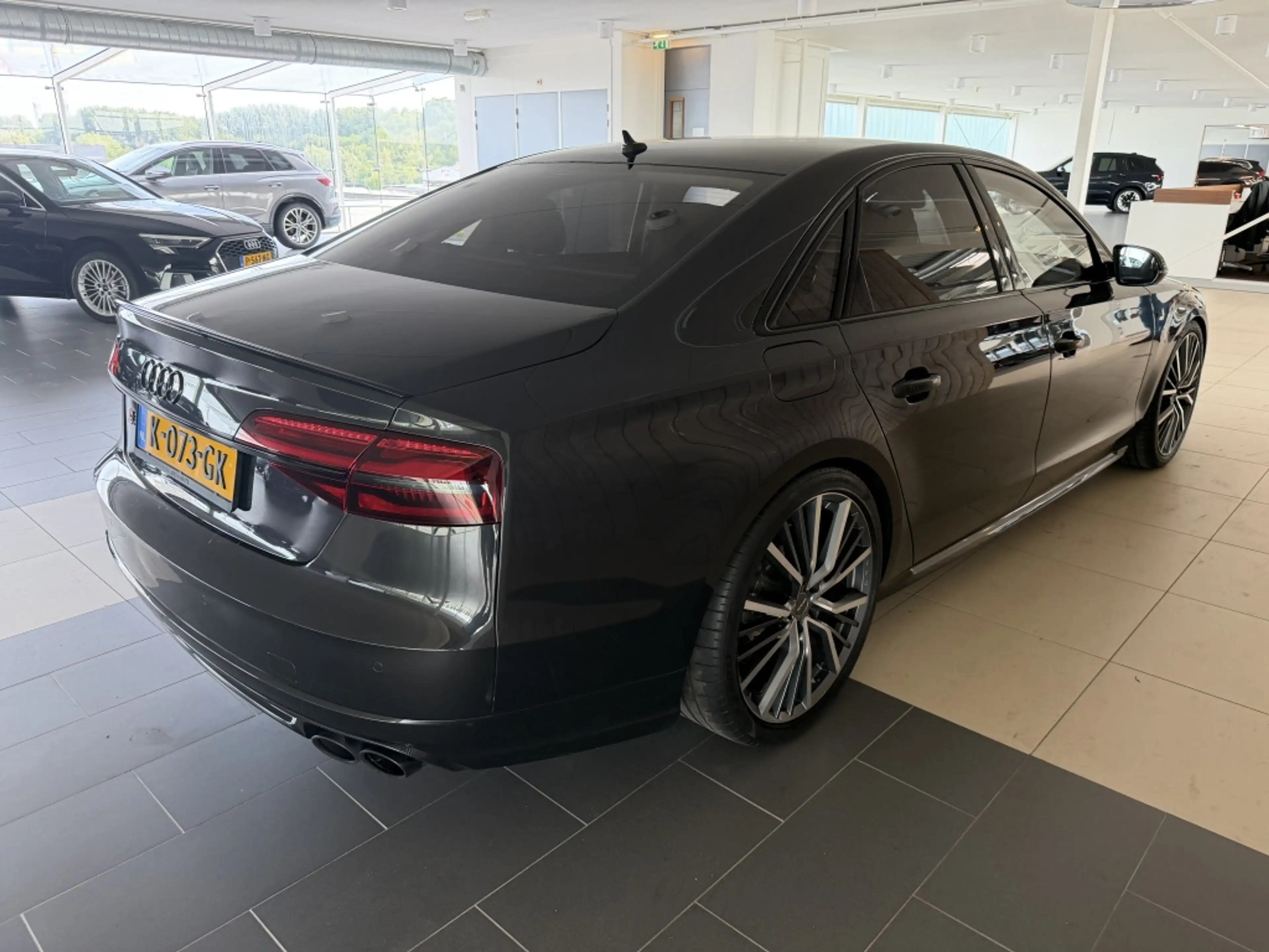 Audi S8 4.0 TFSI S8 pl q PL+ — photo 3