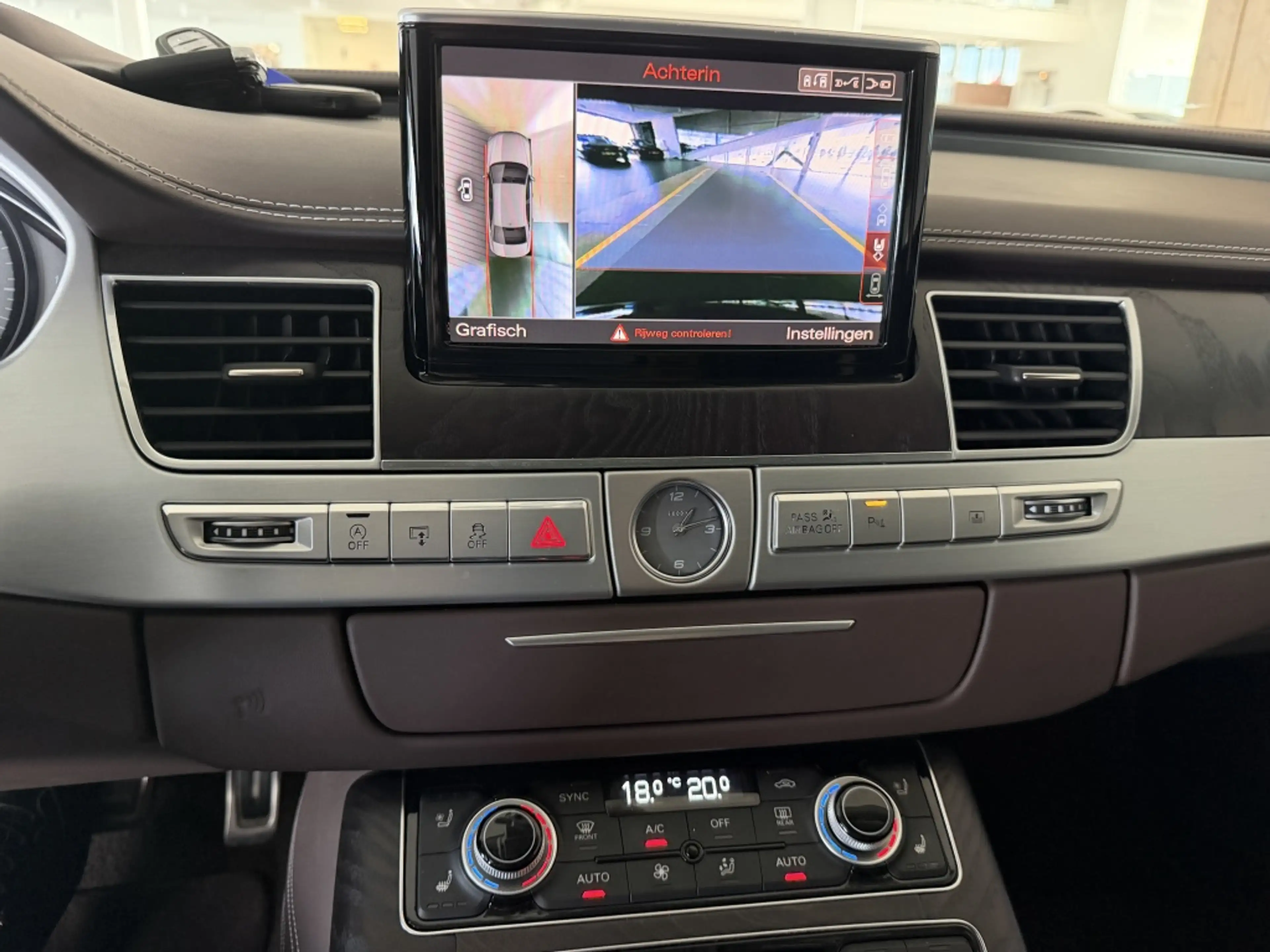 Audi S8 4.0 TFSI S8 pl q PL+ — photo 10