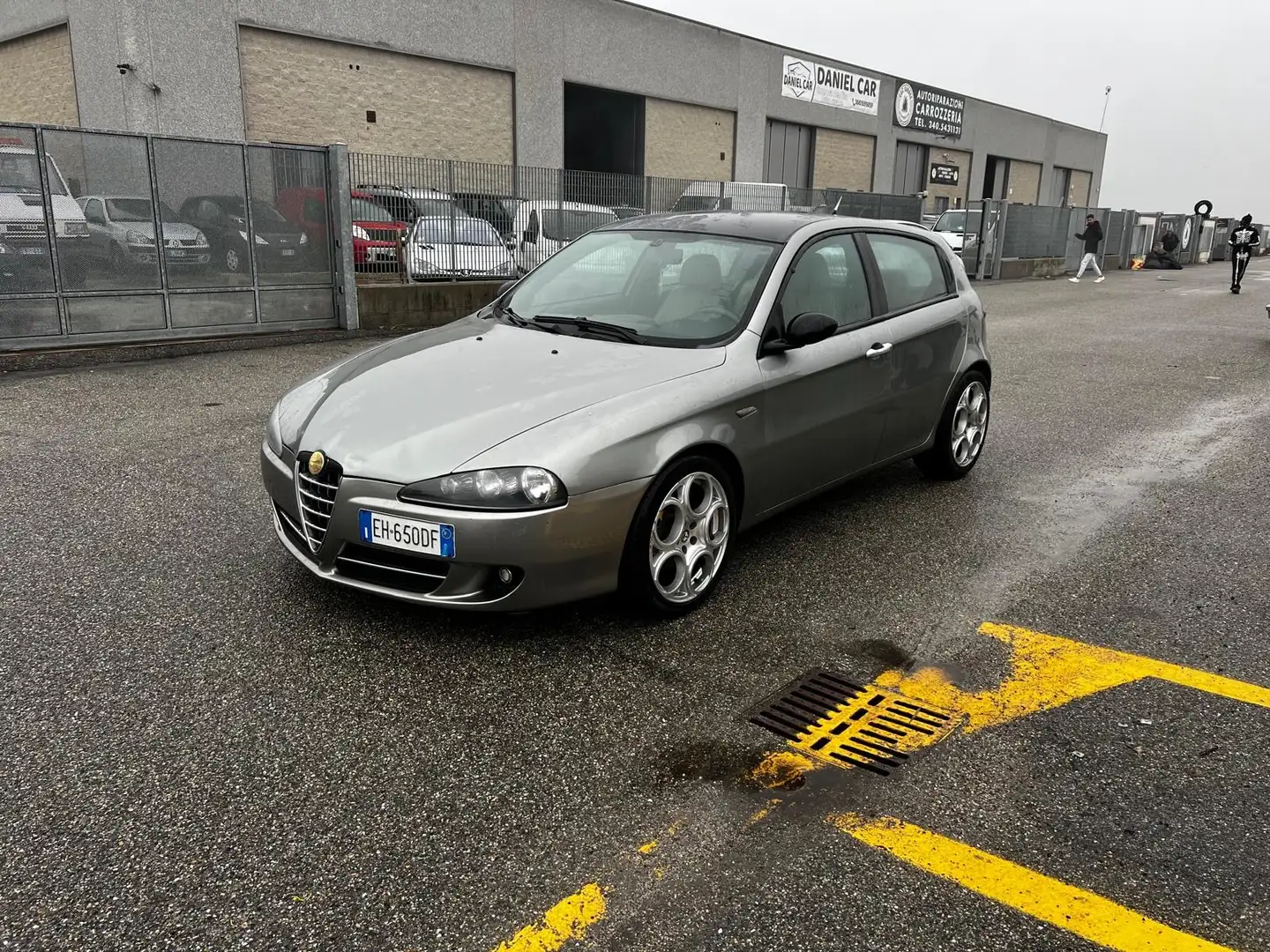 Alfa Romeo 147 147 II 2011 5p 1.9 jtd Moving 120cv Gris - 2