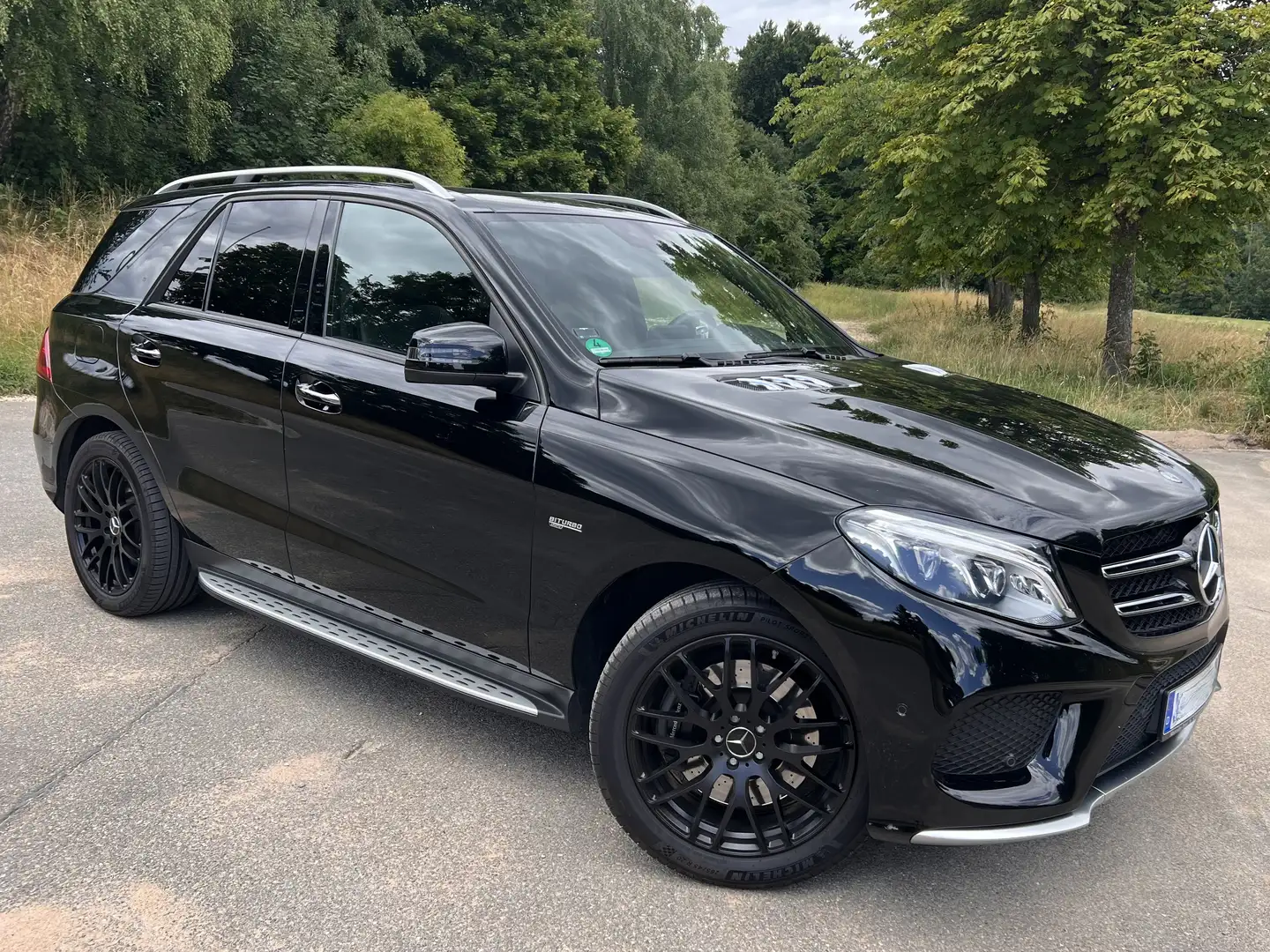 Mercedes-Benz GLE 43 AMG GLE 4Matic 9G-TRONIC Schwarz - 1