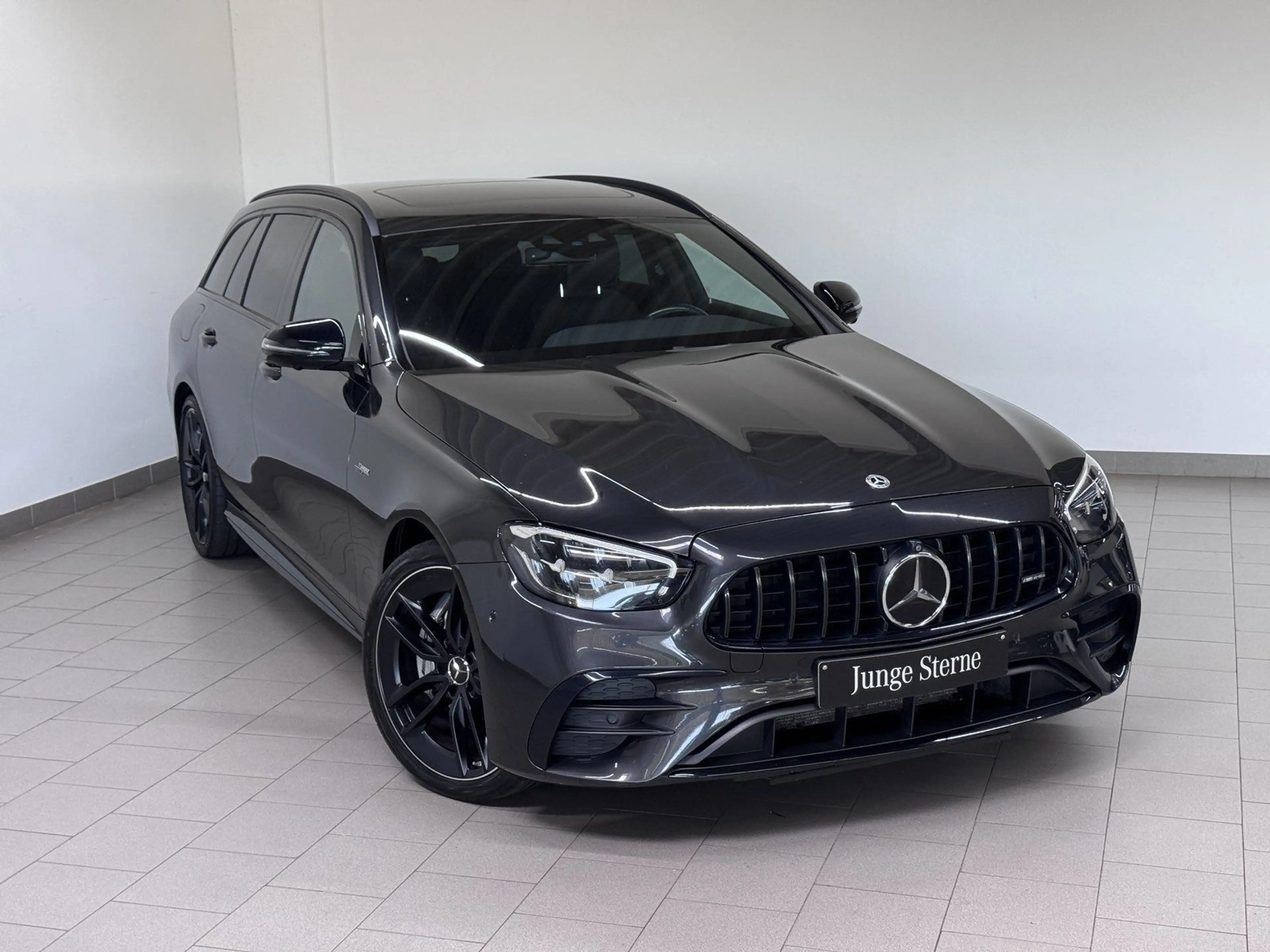 Mercedes-Benz E 53 AMG E 53 T 4M AMG NIGHT+DISTR+AHK+SHD+MEMO+360°+20" — photo 2