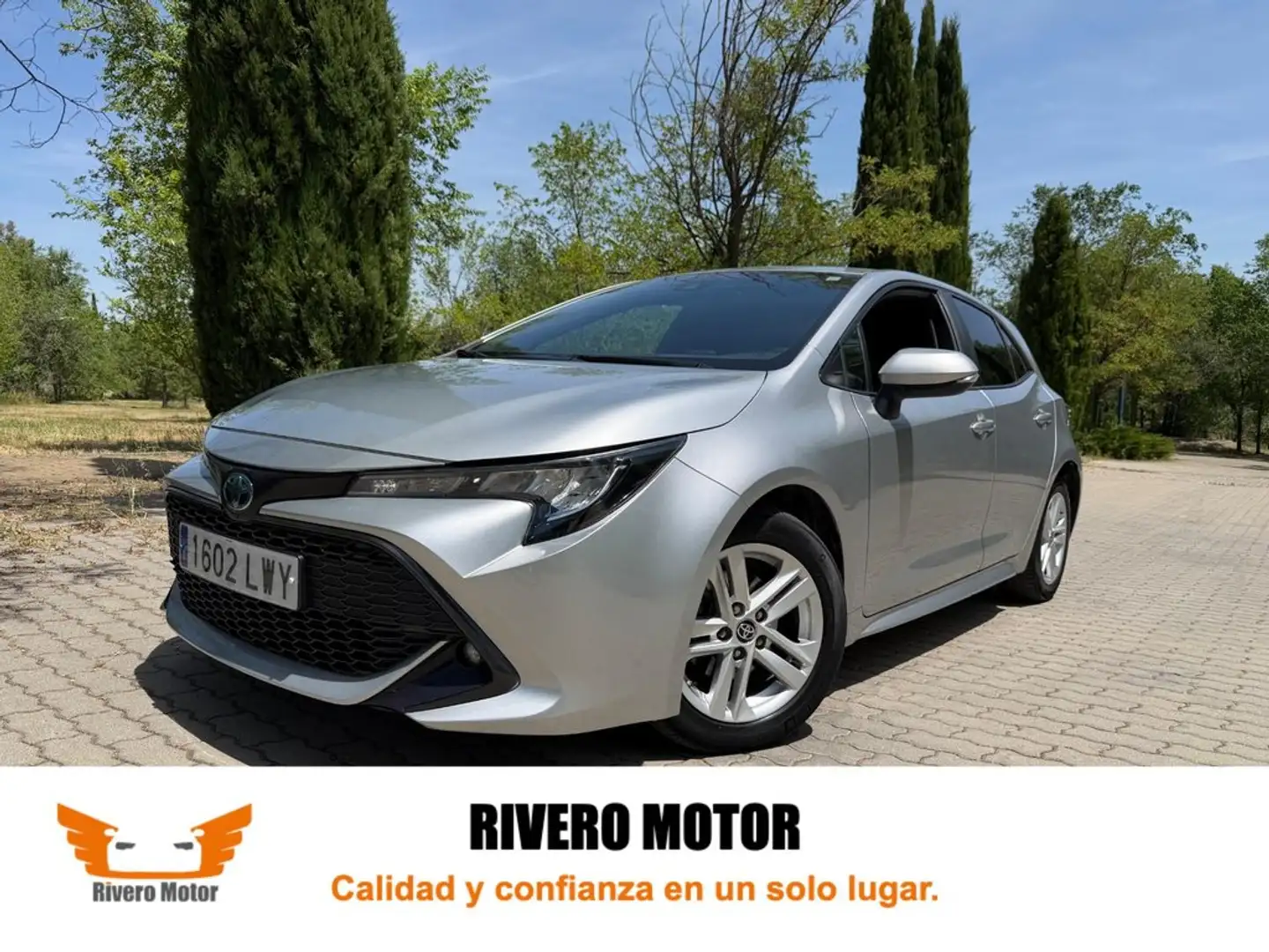 Toyota Corolla 1.8 125H ACTIVE TECH E-CVT Gris - 1
