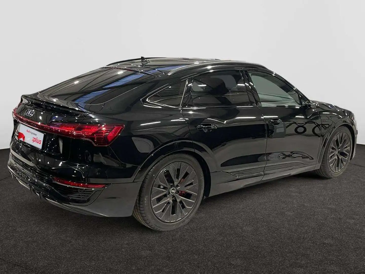 Audi Q8 e-tron Sportback 55 e-Tron Quattro Competition 408CH Noir - 2