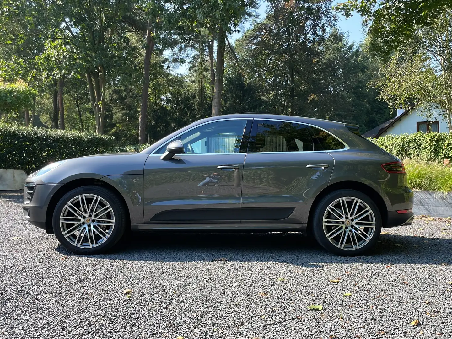 Porsche Macan 3.0 S *PANO*340PK*PDK*PDC*ADAPTIVE CRUISECONTROL*N Grijs - 2