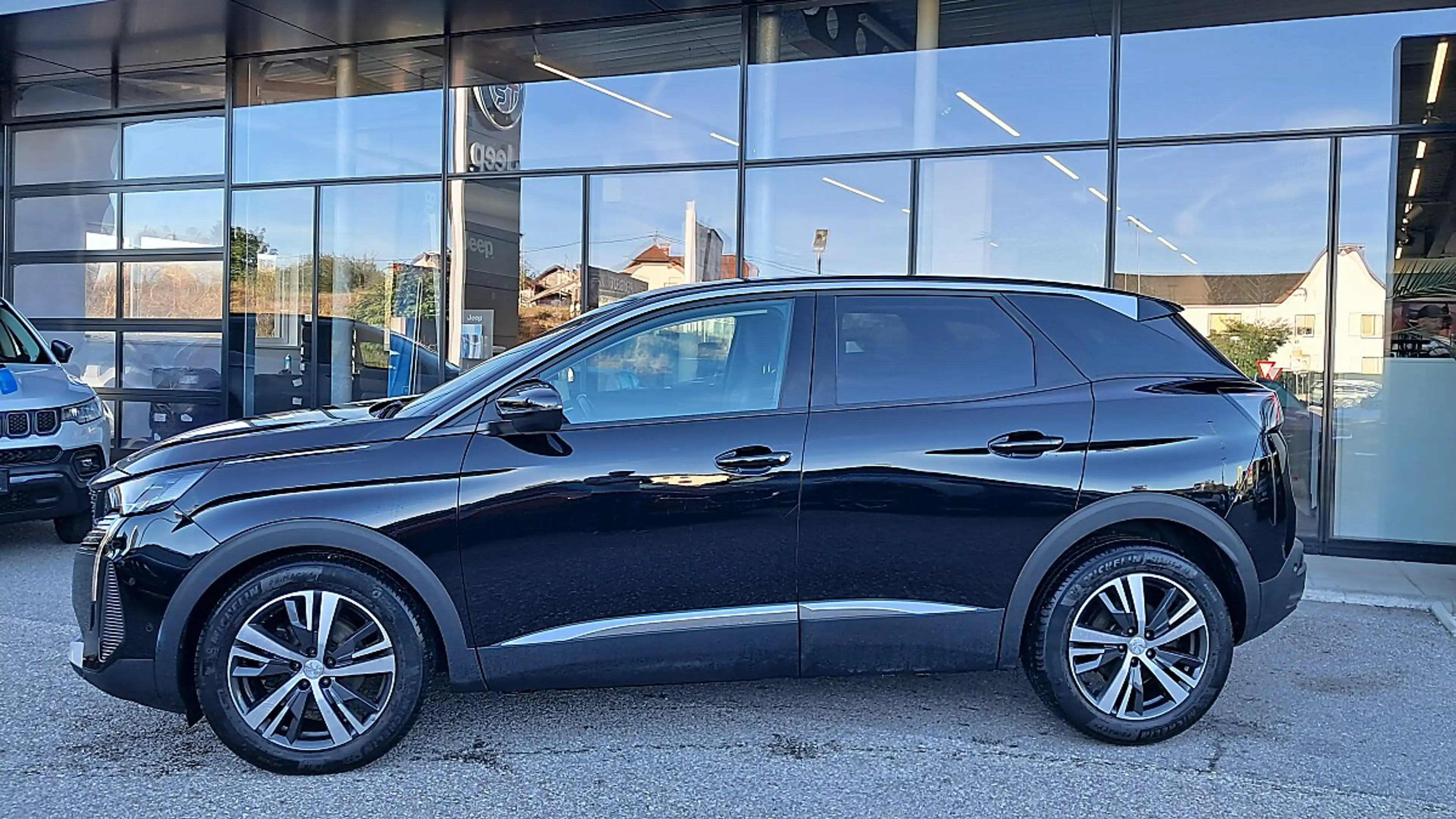 Peugeot 3008 BlueHDi 130 S&S 6-Gang-Manuell Allure Pack — photo 3