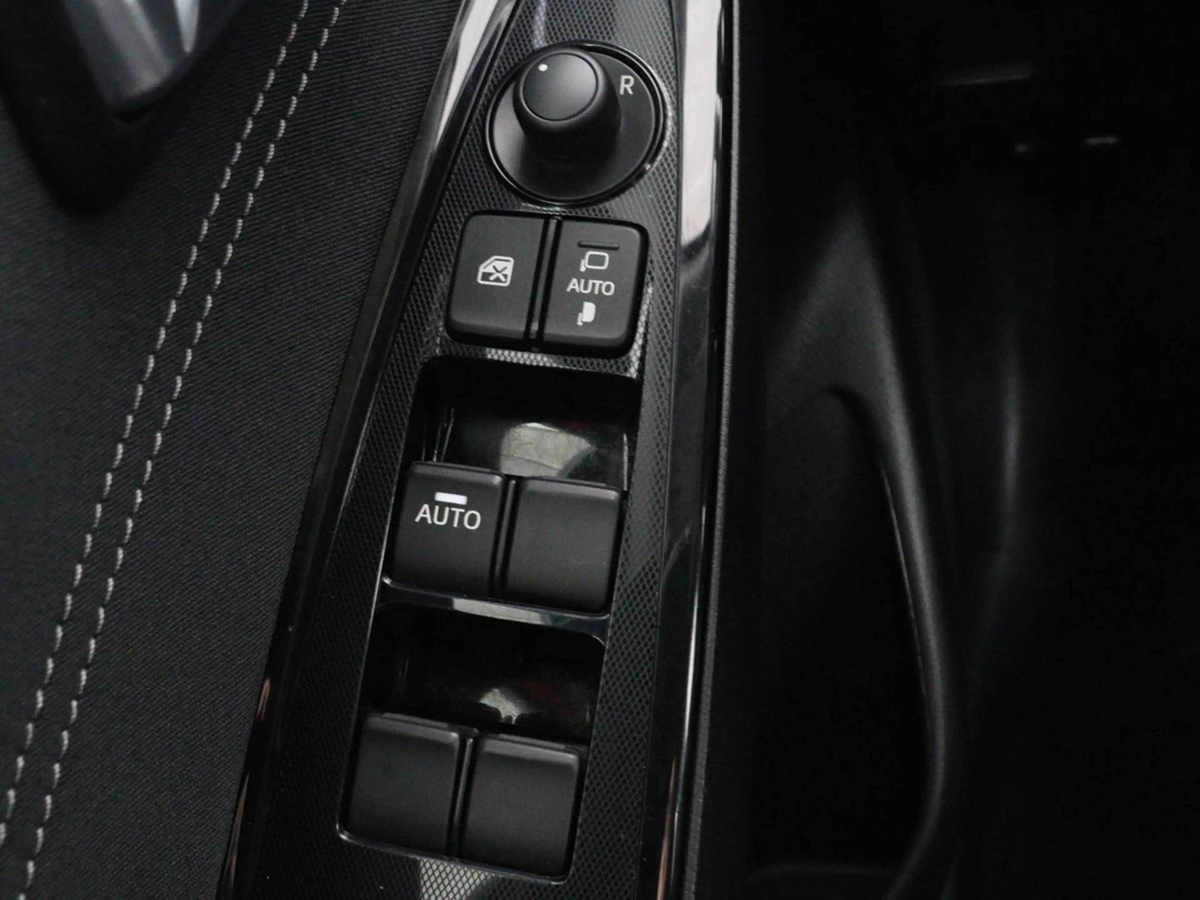 Mazda 2 1.5 Skyactiv-G GT-M | Trekhaak | Park assist | | T — photo 27