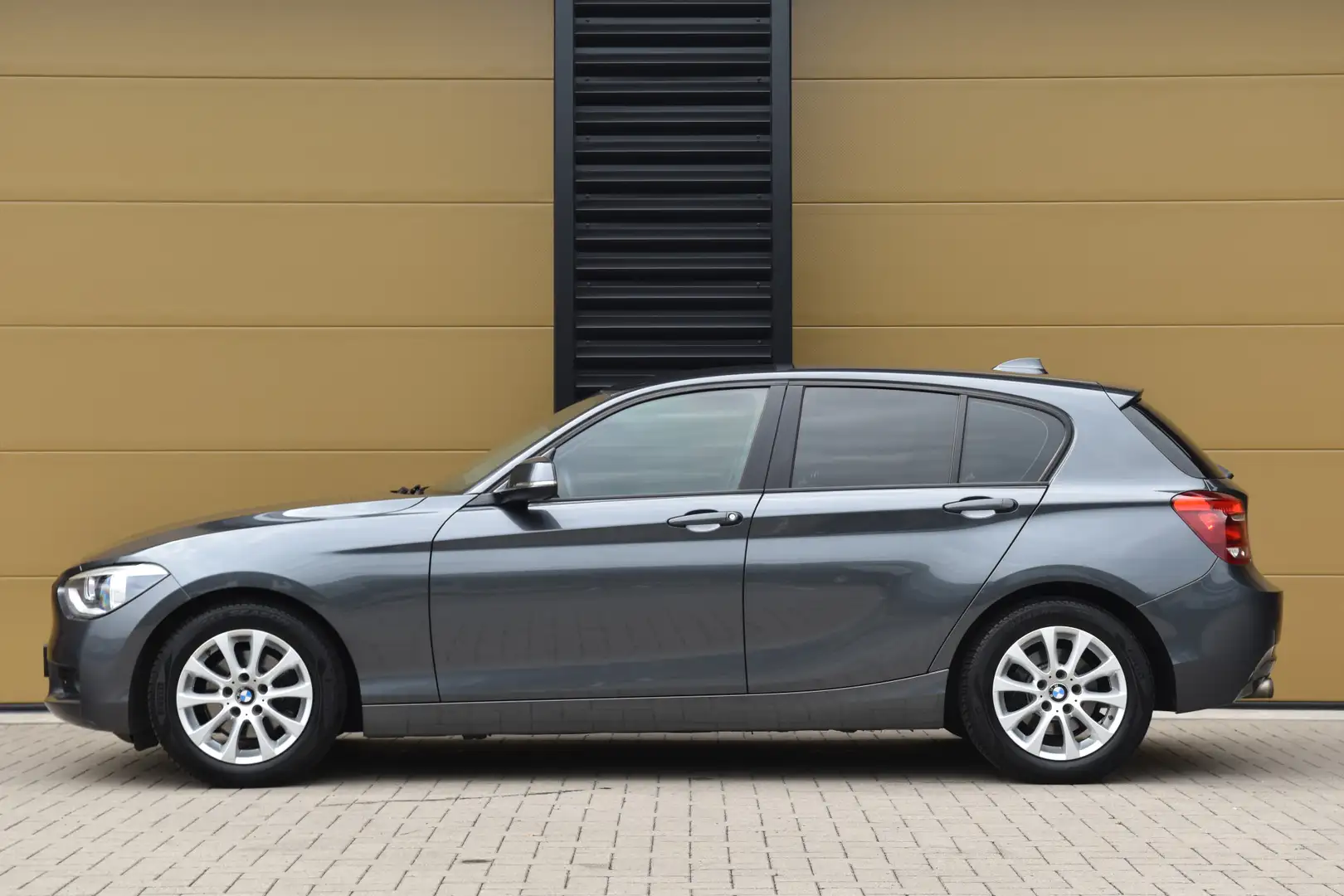 BMW 118 1-serie 118i * Stoelverwarming * Grootlichtassiste Grey - 2