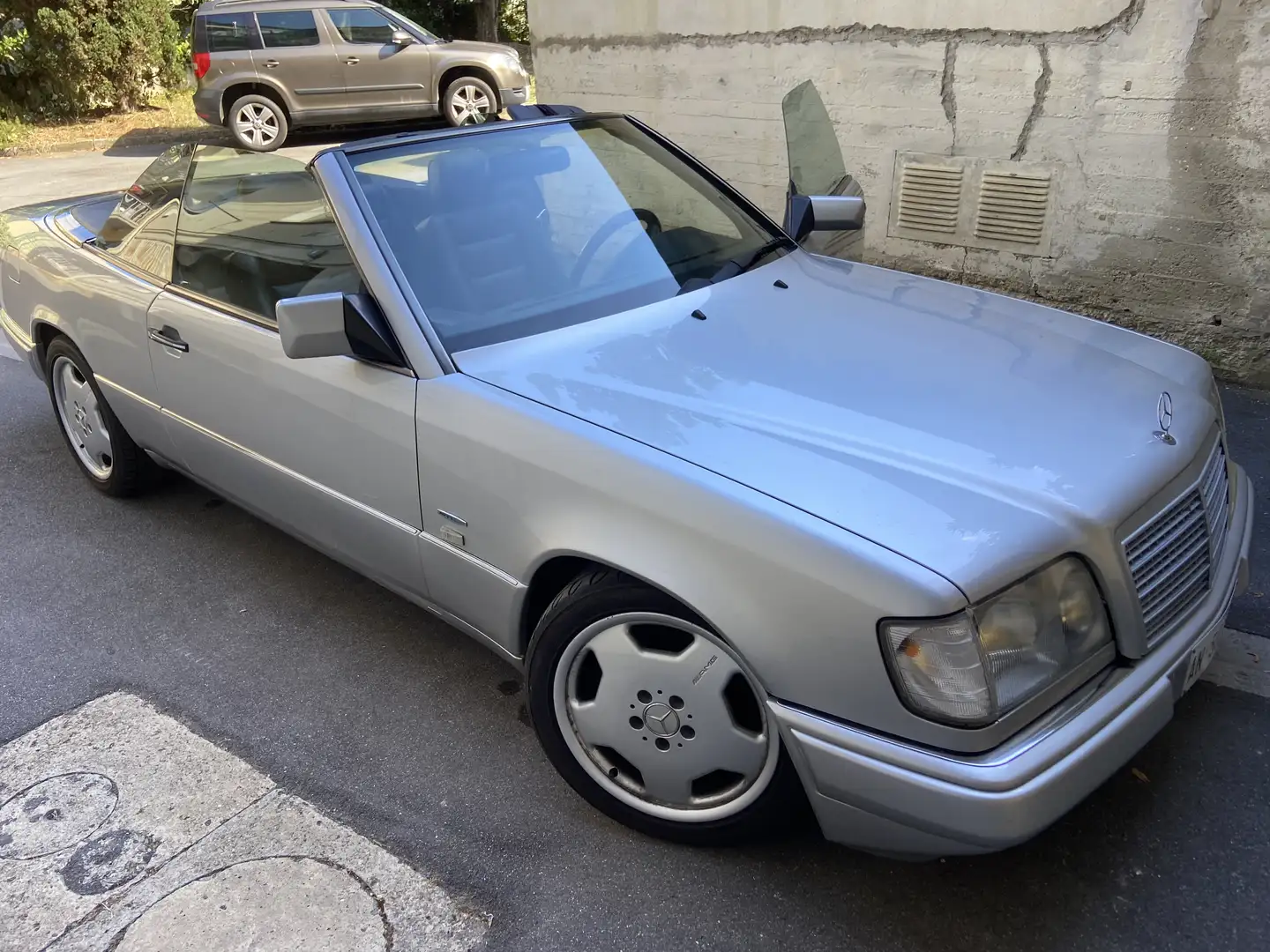 Mercedes-Benz E 200 Cabrio - 2