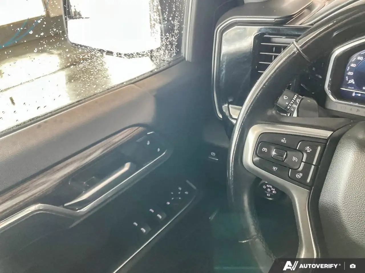 Chevrolet Silverado 1500 снимка Chevrolet Silverado 1500