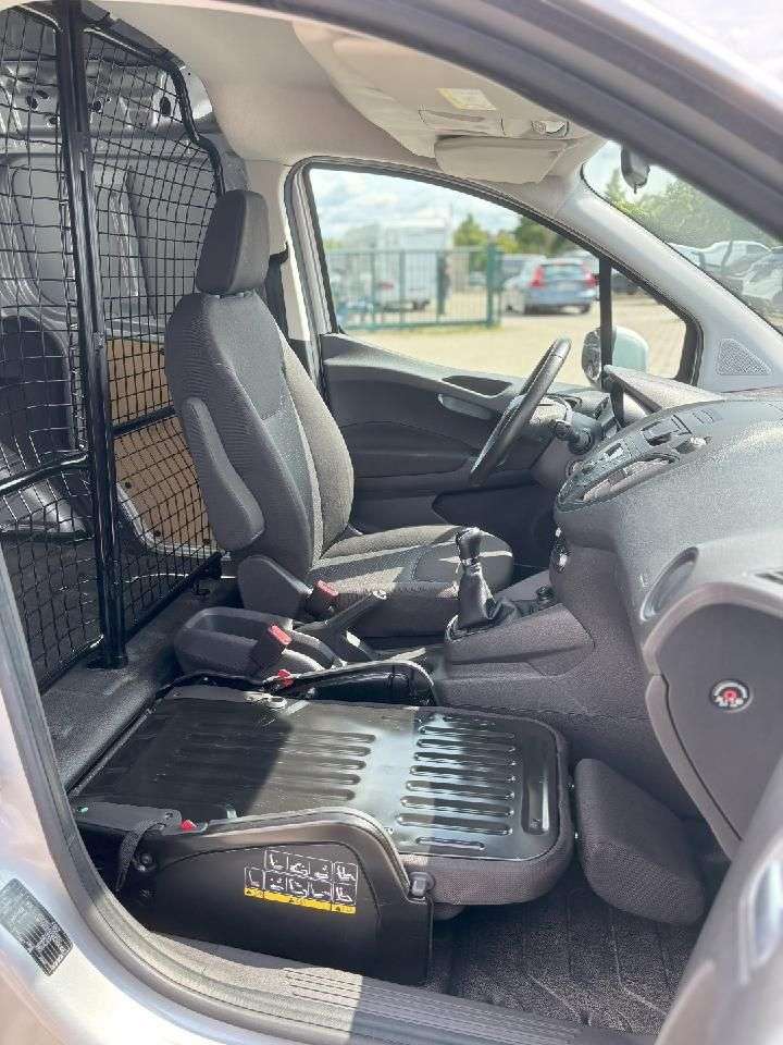 Ford Transit Courier