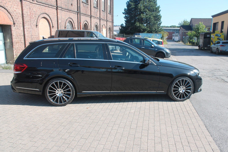 Mercedes-Benz E 350 T BlueTec Avantg.*Aut.*LED*Comand*AHK*19" — photo 2