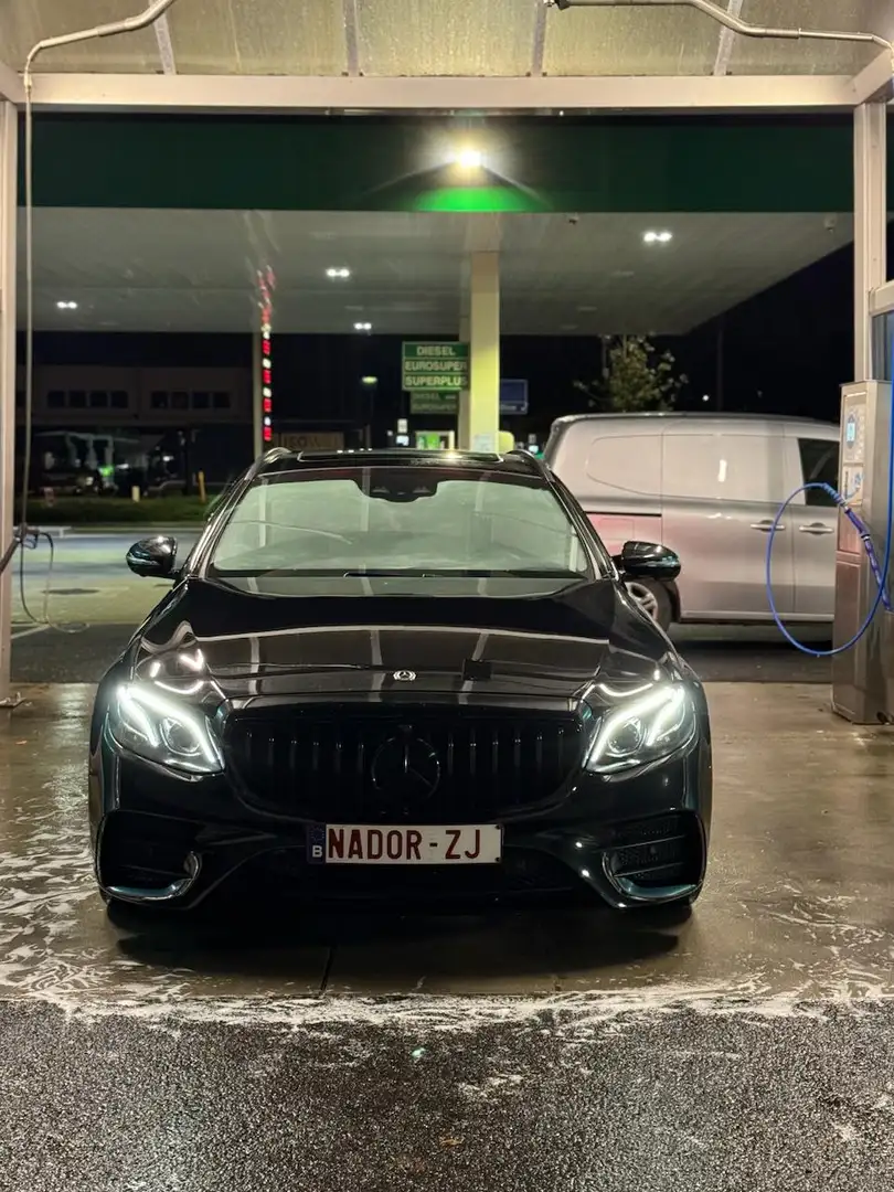 Mercedes-Benz E 200 d T 9G-TRONIC AMG Line - 1