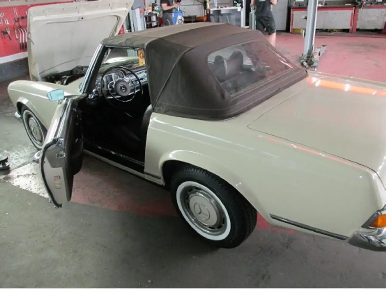 Mercedes-Benz 280 Pagode 280SL, foto 3
