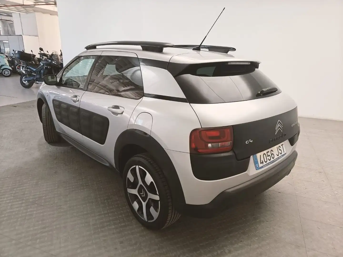 Citroen C4 Cactus 1.6 BlueHDi S&S Feel Edition 100 Gris - 2