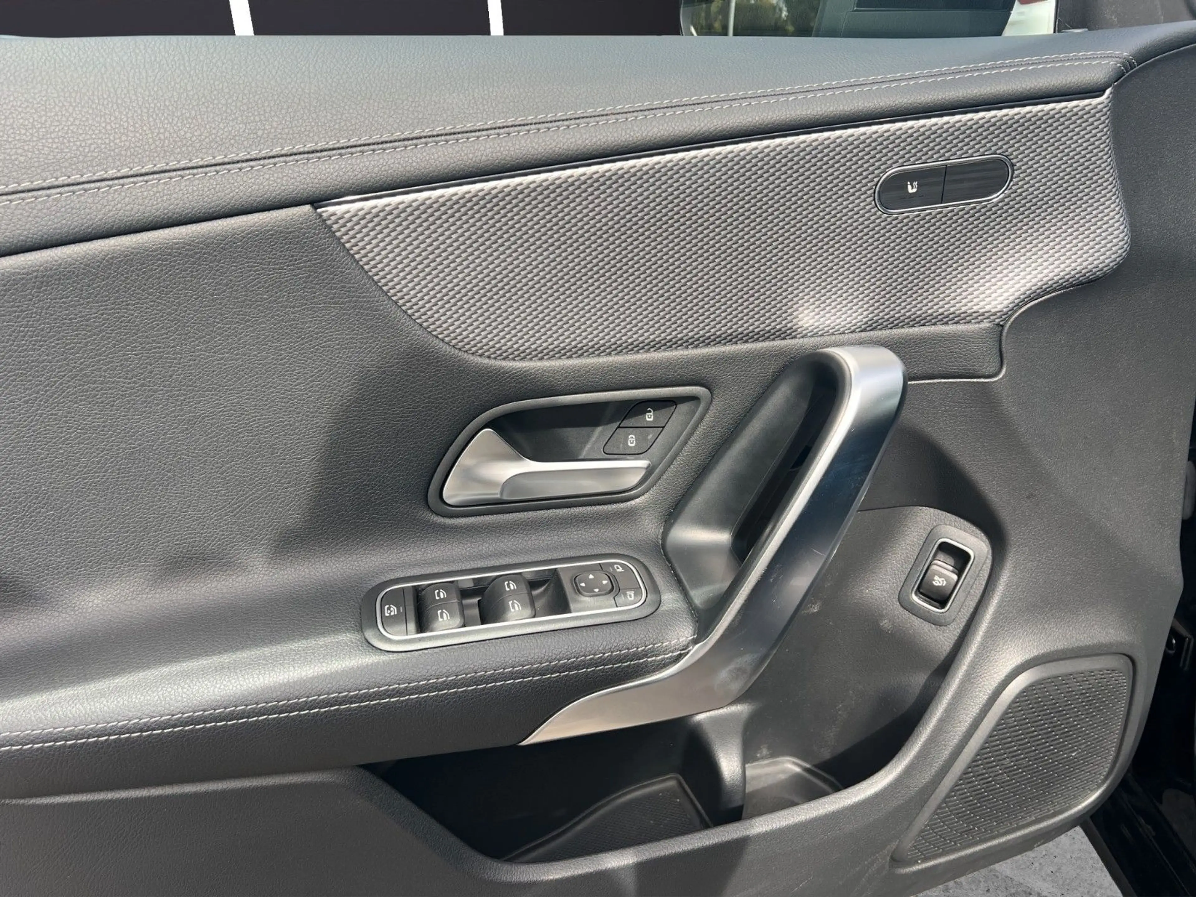 Mercedes-Benz CLA 200 CLA CLA 200 d / LIMO / AUTOMATIK / TOP — photo 14