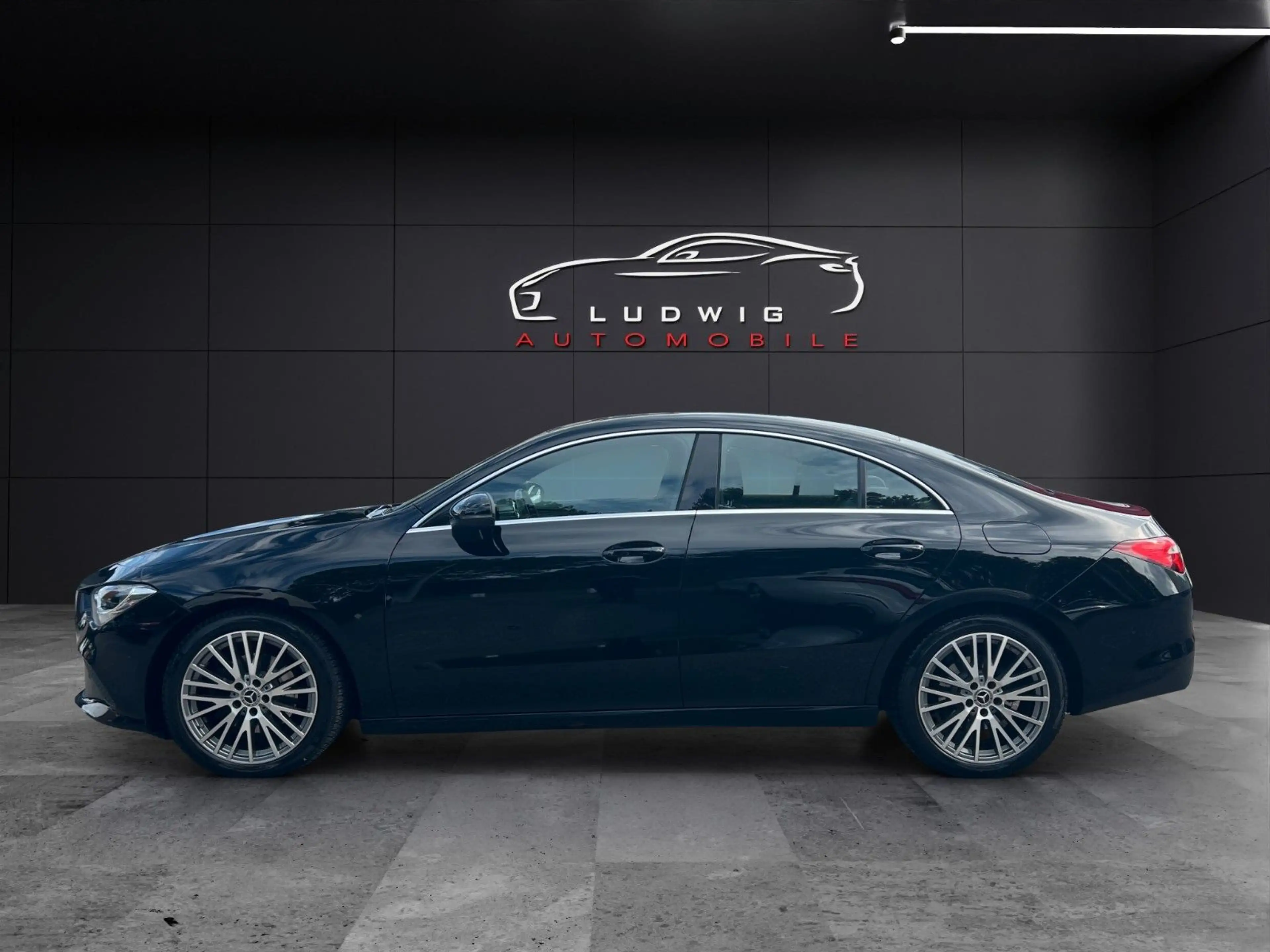 Mercedes-Benz CLA 200 CLA CLA 200 d / LIMO / AUTOMATIK / TOP — photo 4