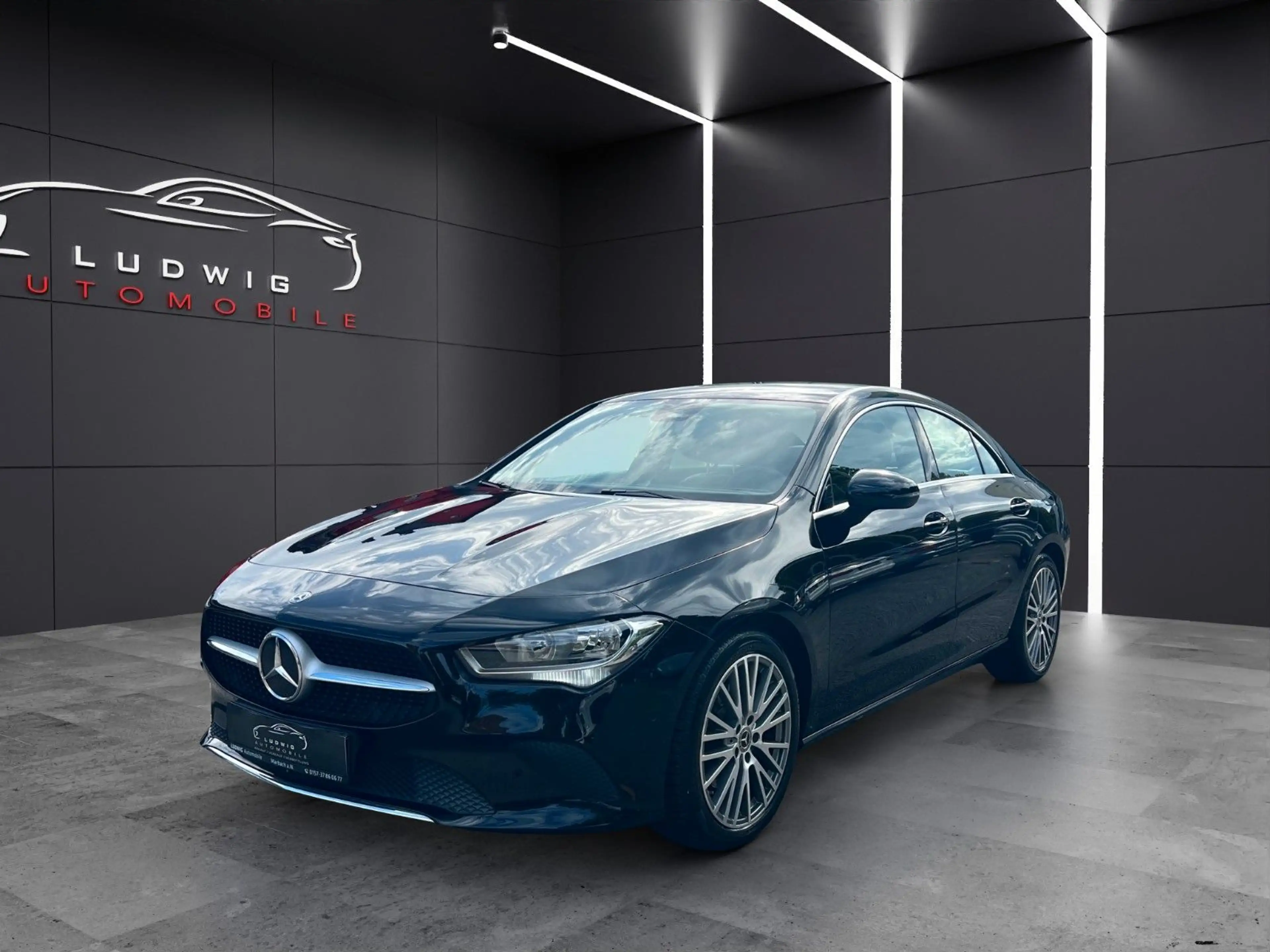 Mercedes-Benz CLA 200 CLA CLA 200 d / LIMO / AUTOMATIK / TOP