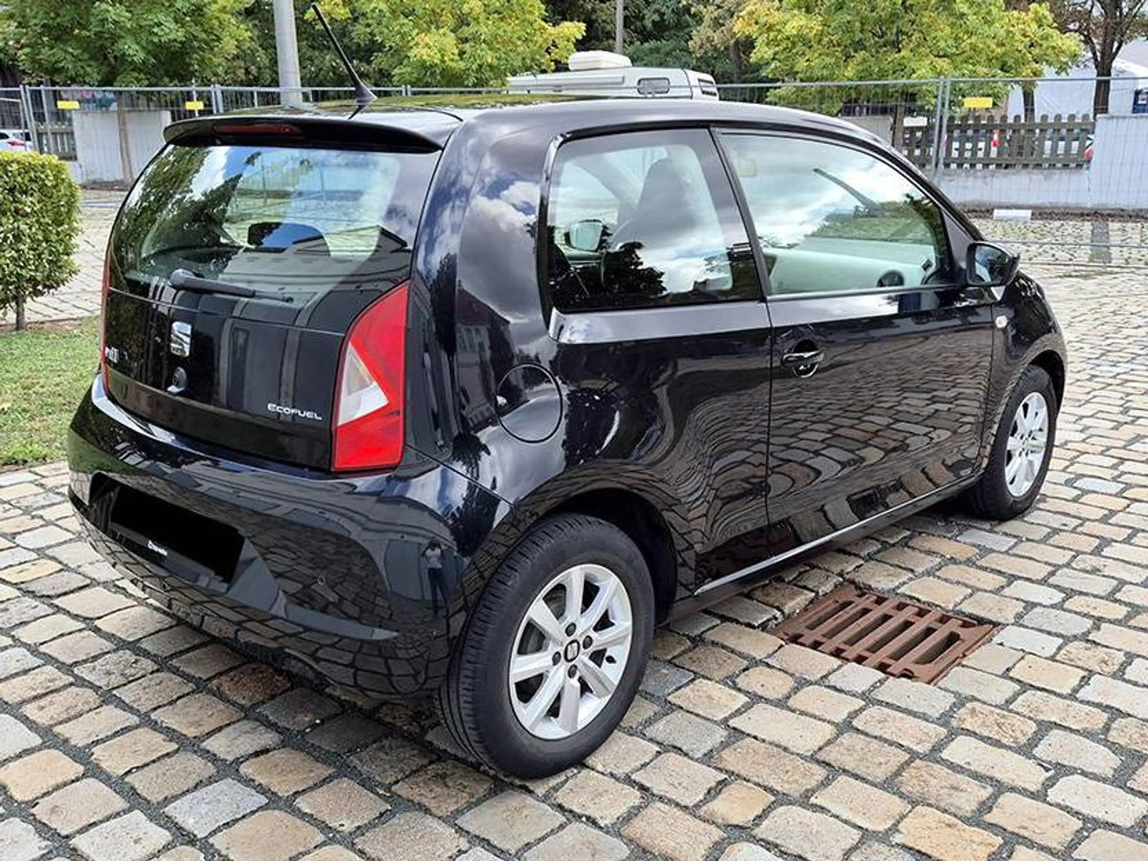 SEAT Mii Chic Erdgas CNG | Klima | PDC | SHZ | Bluetooth | Freisprech | Tempomat | Funk | USB | Navi Google Maps — photo 5