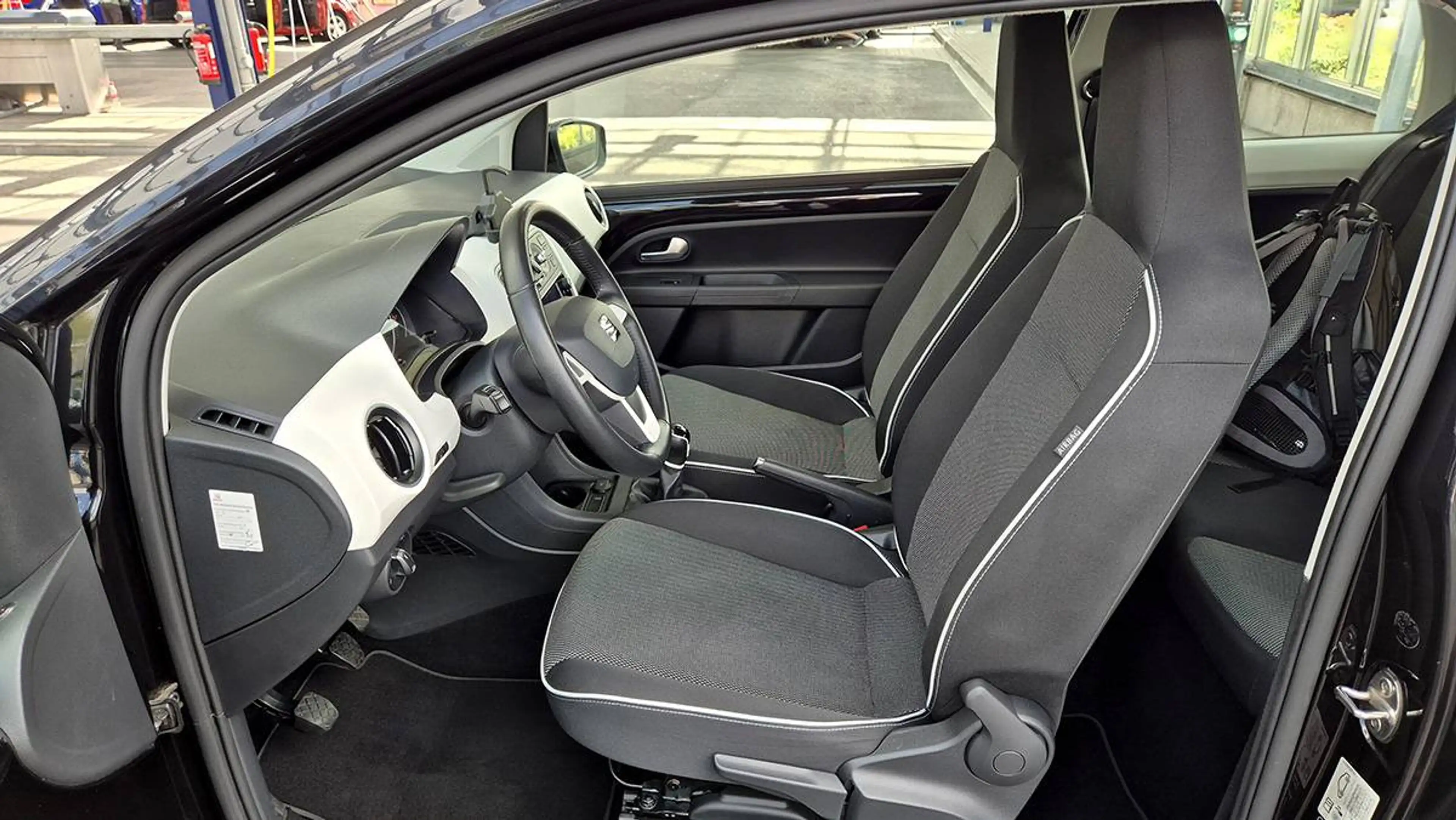SEAT Mii Chic Erdgas CNG | Klima | PDC | SHZ | Bluetooth | Freisprech | Tempomat | Funk | USB | Navi Google Maps — photo 15