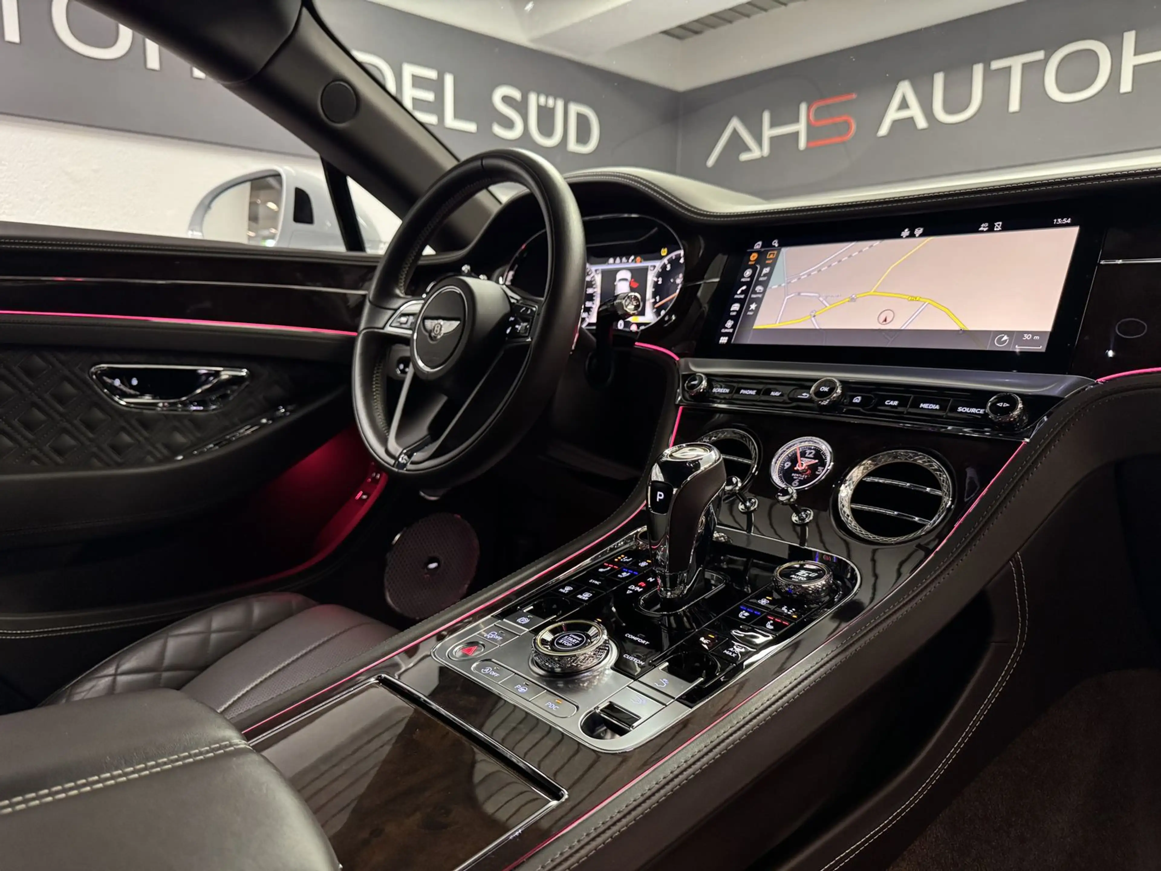 Bentley Continental GT CITY*DIAMOND*100 JAHRE*ROTATING* — photo 10