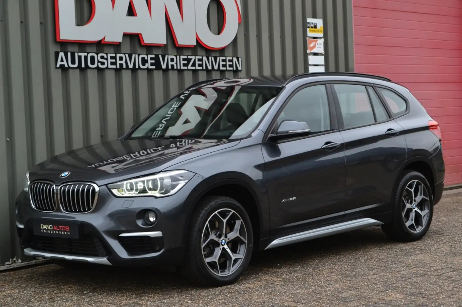 BMW X1 xDrive25i High Executive LED/Camera/ACC/Navi Gris - 1