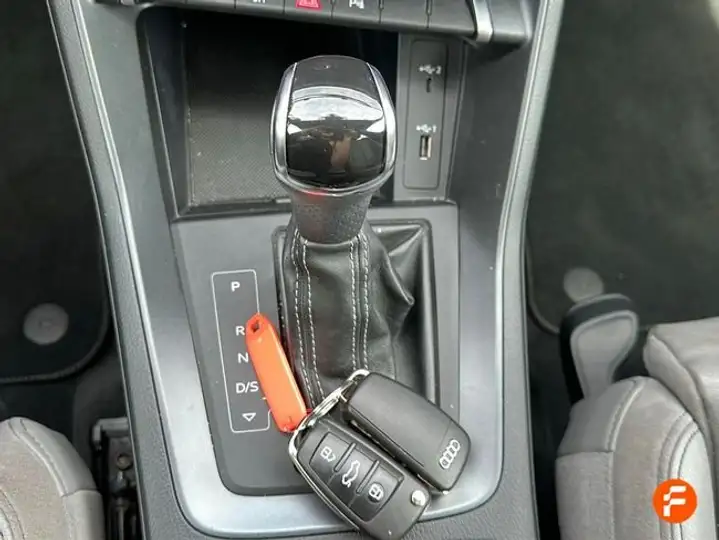 Audi Q3 2019, foto 15
