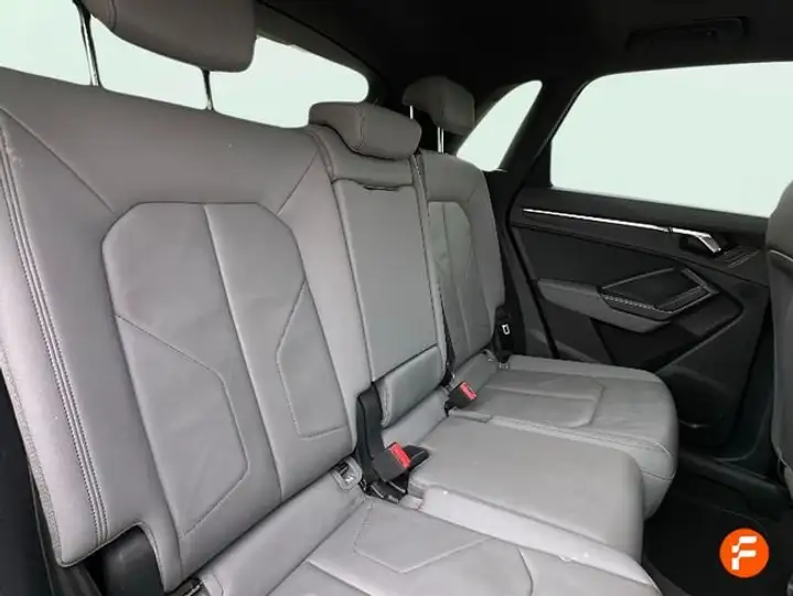 Audi Q3 2019, foto 21