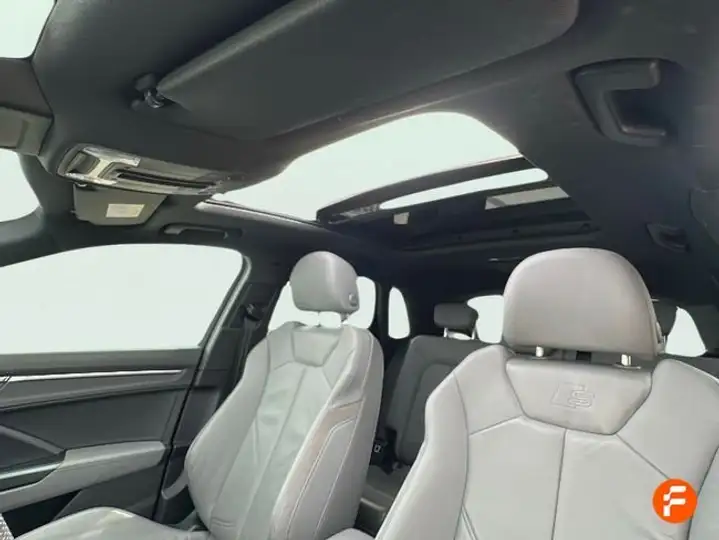 Audi Q3 2019, foto 19