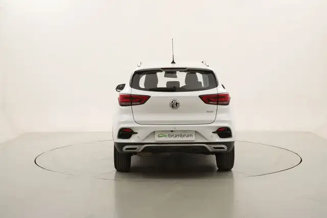 MG ZS view 4