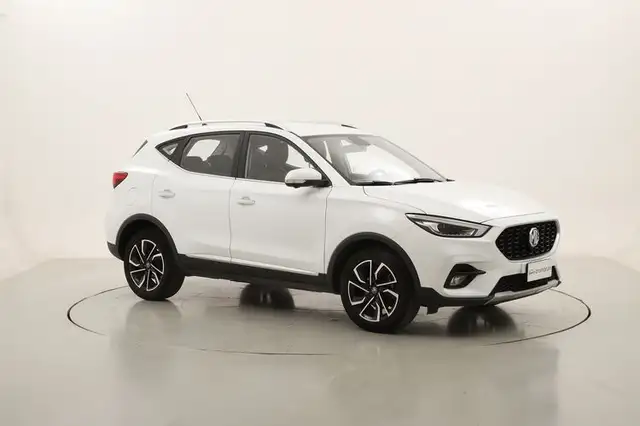 MG ZS view 7