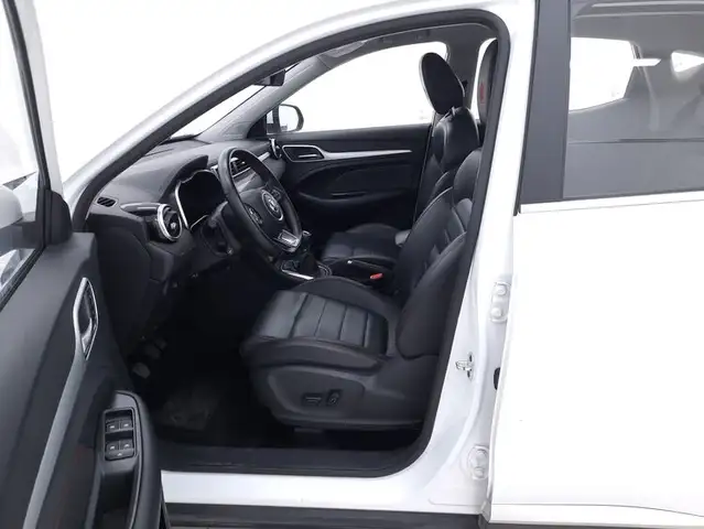 MG ZS view 10