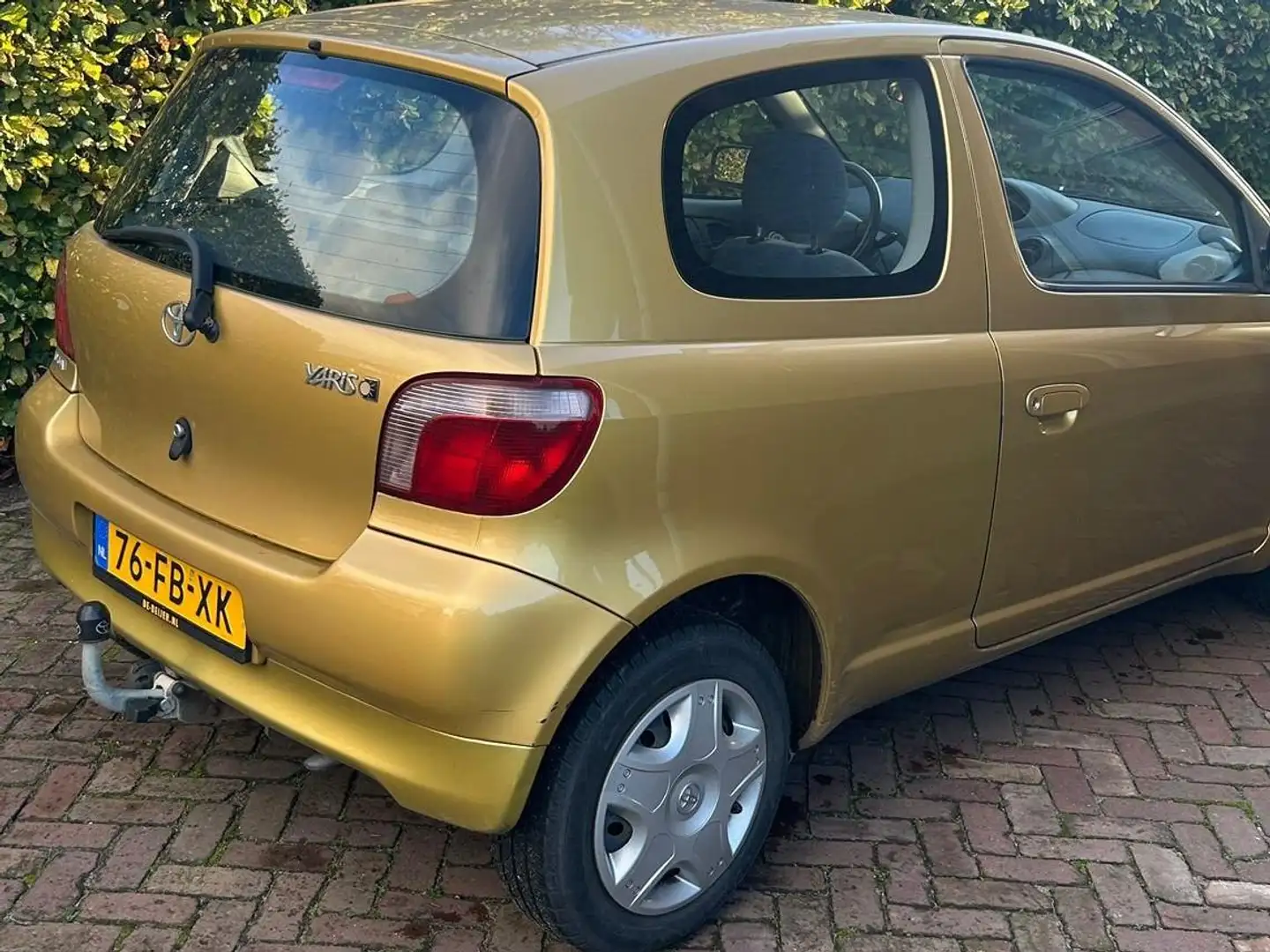 Toyota Yaris Yaris 1.3-16V VVT-i Sol GOED ONDERHOUDEN Gold - 2