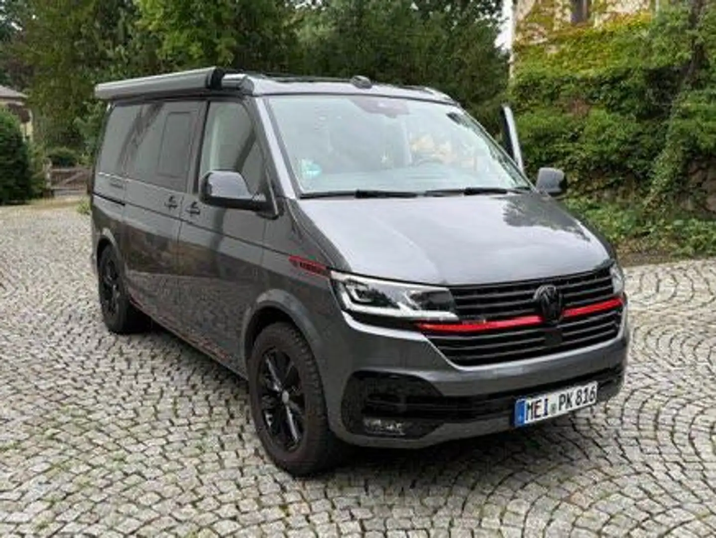 Volkswagen T6.1 California California T6.1 DSG 4MOTION Beach Camper Edition Szürke - 1