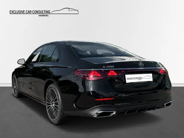 Mercedes-Benz E Class view 6