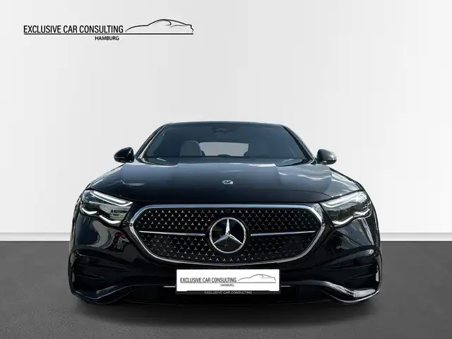 Mercedes-Benz E Class view 3
