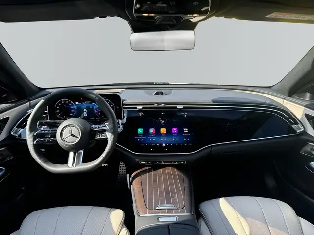 Mercedes-Benz E Class view 8