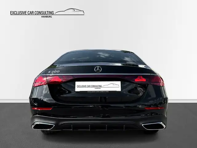 Mercedes-Benz E Class view 5