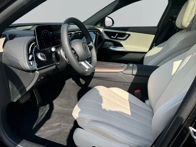 Mercedes-Benz E Class view 7