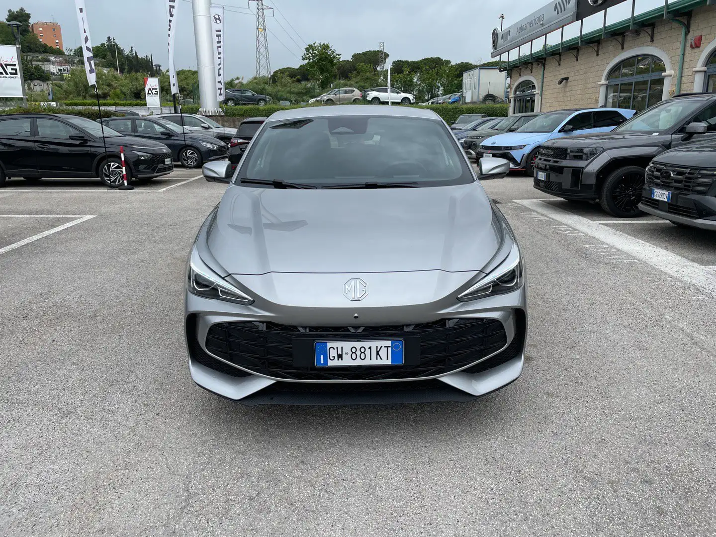 MG MG3 Hybrid+ Luxury Gris - 2
